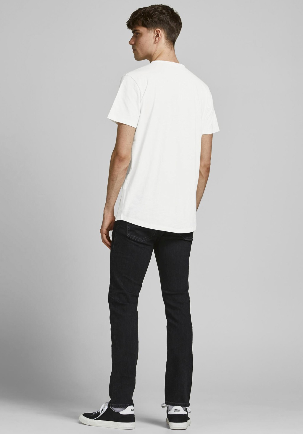 Jack & Jones Rundhalsshirt "JJEBASHER TEE O-NECK SS NOOS", mit Rundhalsauss günstig online kaufen