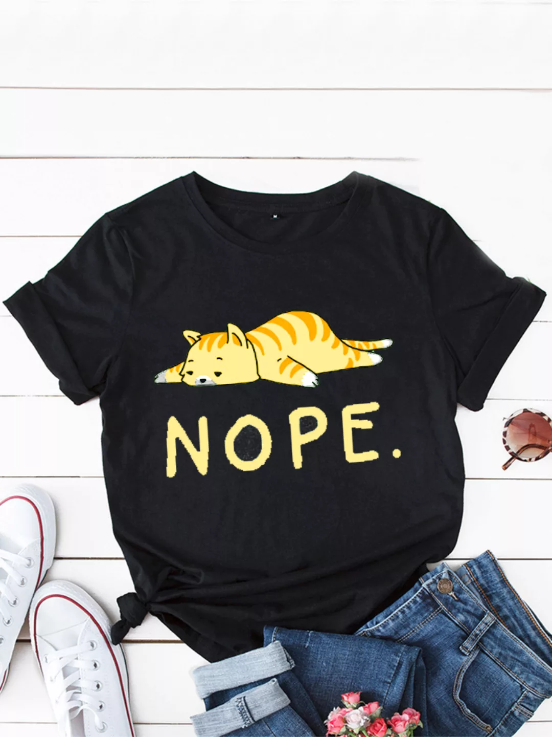 Cartoon Katze Kurzarm-T-Shirt mit Rundhalsausschnitt mit Buchstabendruck fü günstig online kaufen