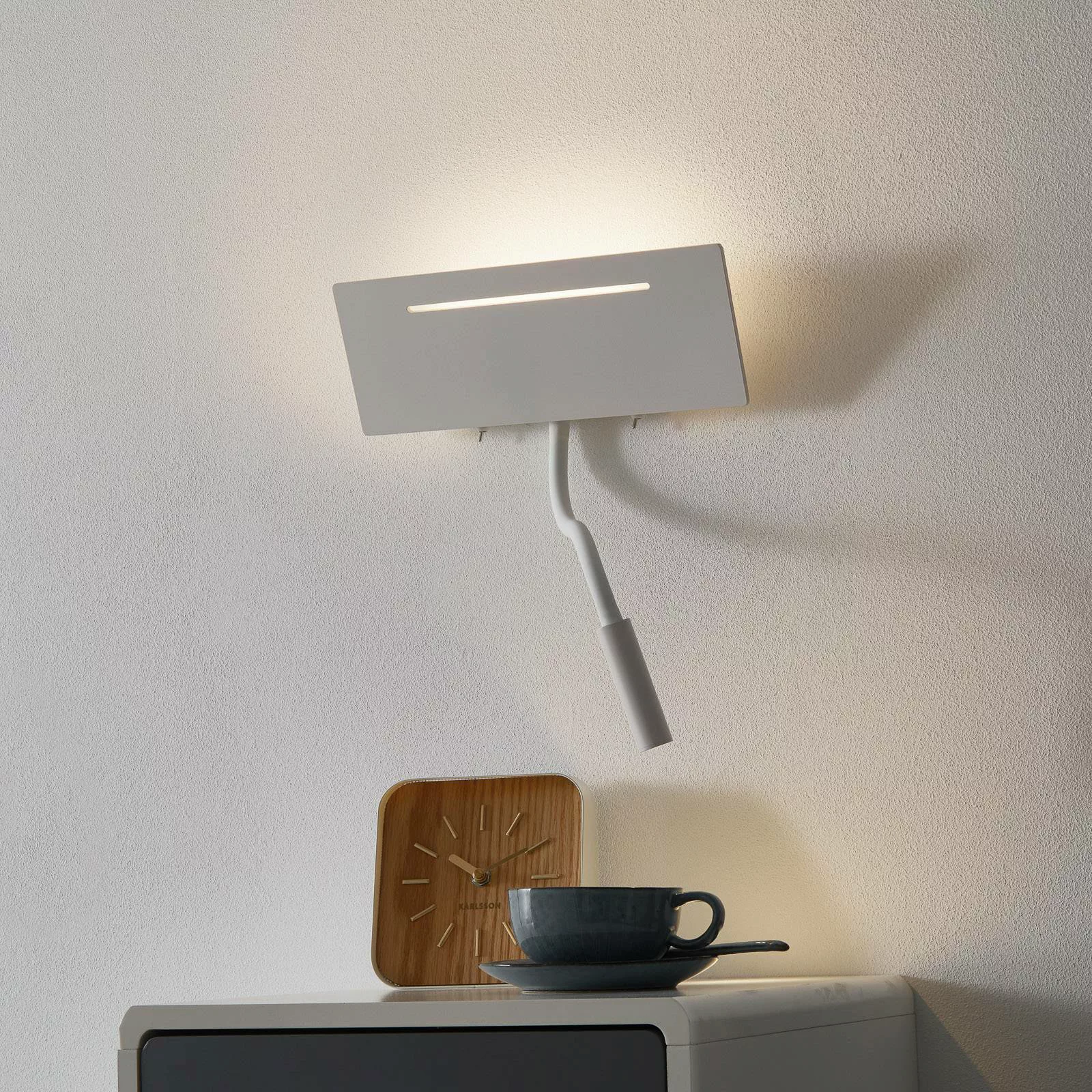 Ariel - weiße LED-Wandlampe mit Leseleuchte günstig online kaufen