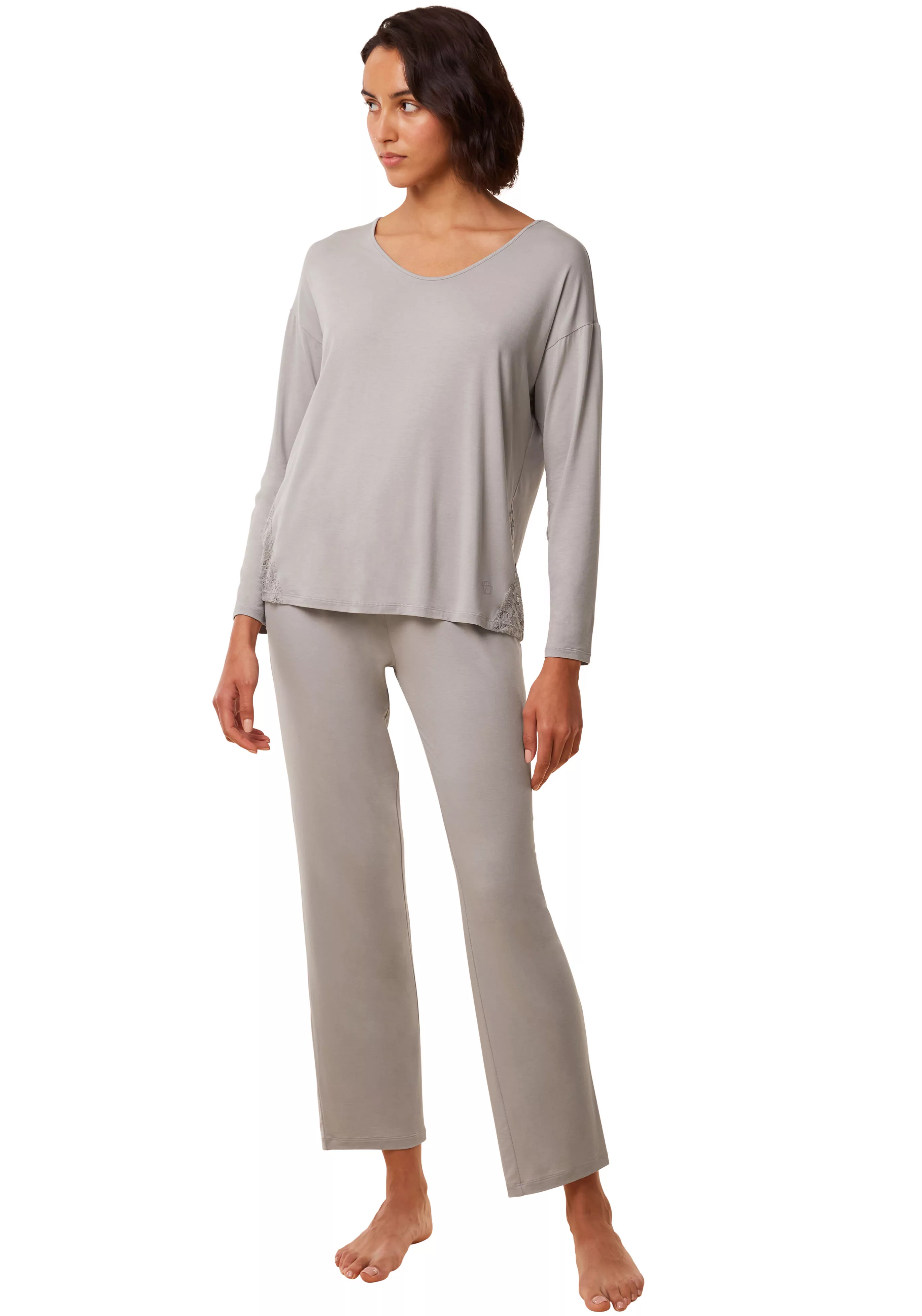 Triumph Pyjama "Timeless Sensuality PK LSL", (2 tlg.), Spitzeneinsätze günstig online kaufen