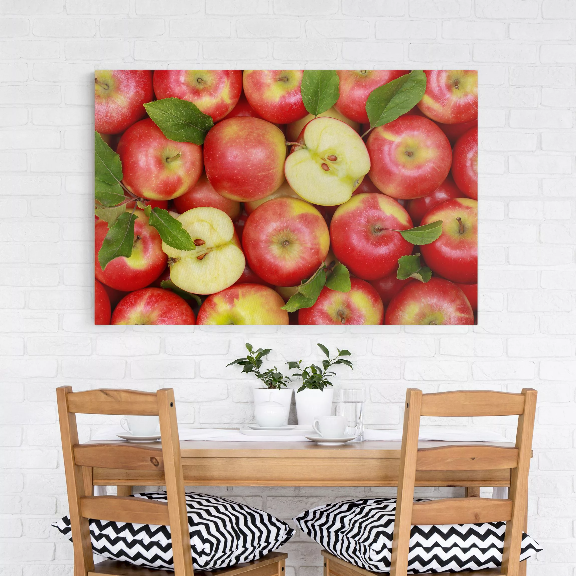 Leinwandbild Küche - Querformat Saftige Äpfel günstig online kaufen