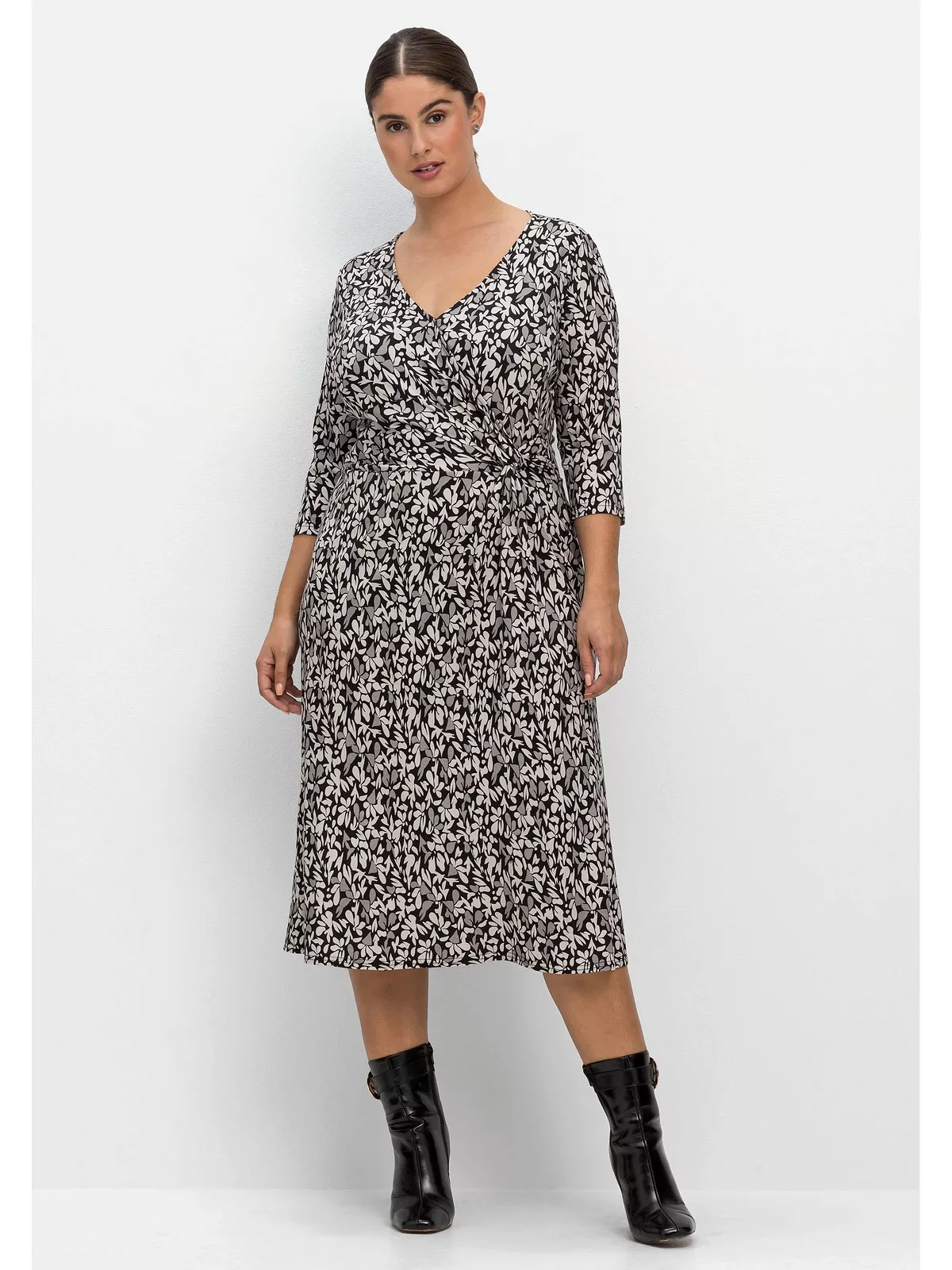 Sheego Jerseykleid "Große Größen", in Wickeloptik, mit Knotendetail günstig online kaufen