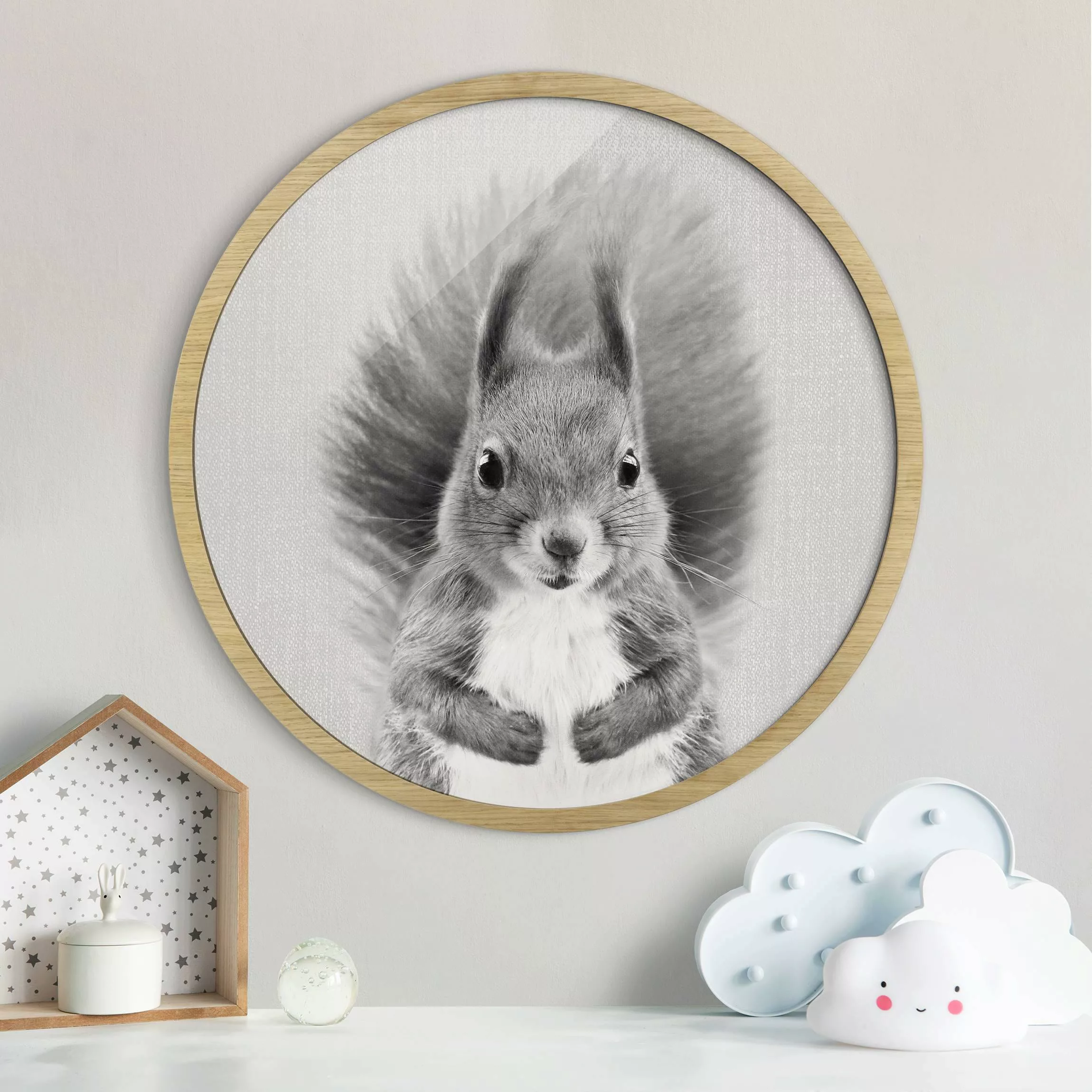 Rundes Gerahmtes Bild Eichhörnchen Elisabeth Schwarz Weiß günstig online kaufen