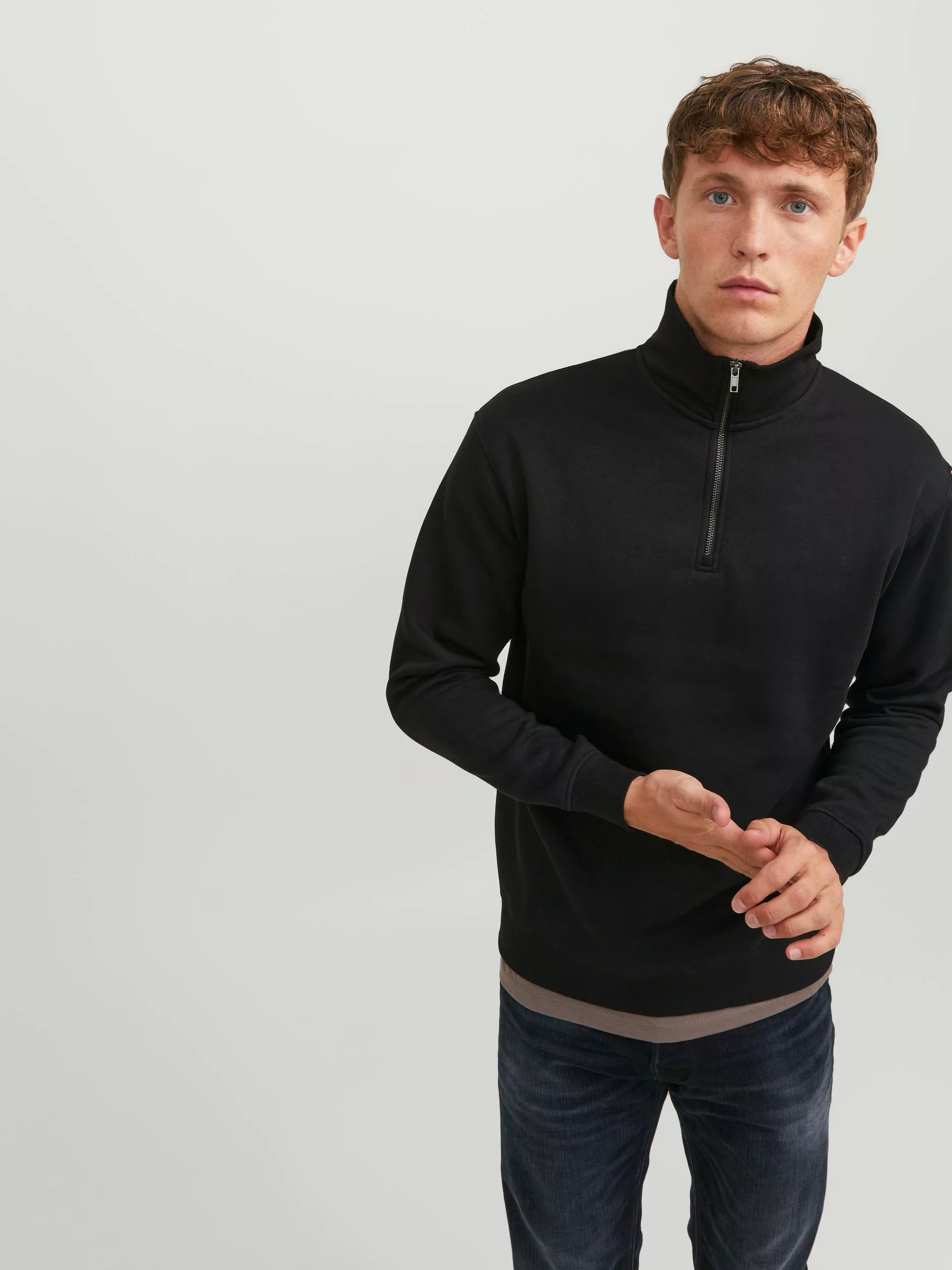 Jack & Jones Sweatshirt "JJEBRADLEY SWEAT HALF ZIP NOOS", mit Troyer Kragen günstig online kaufen