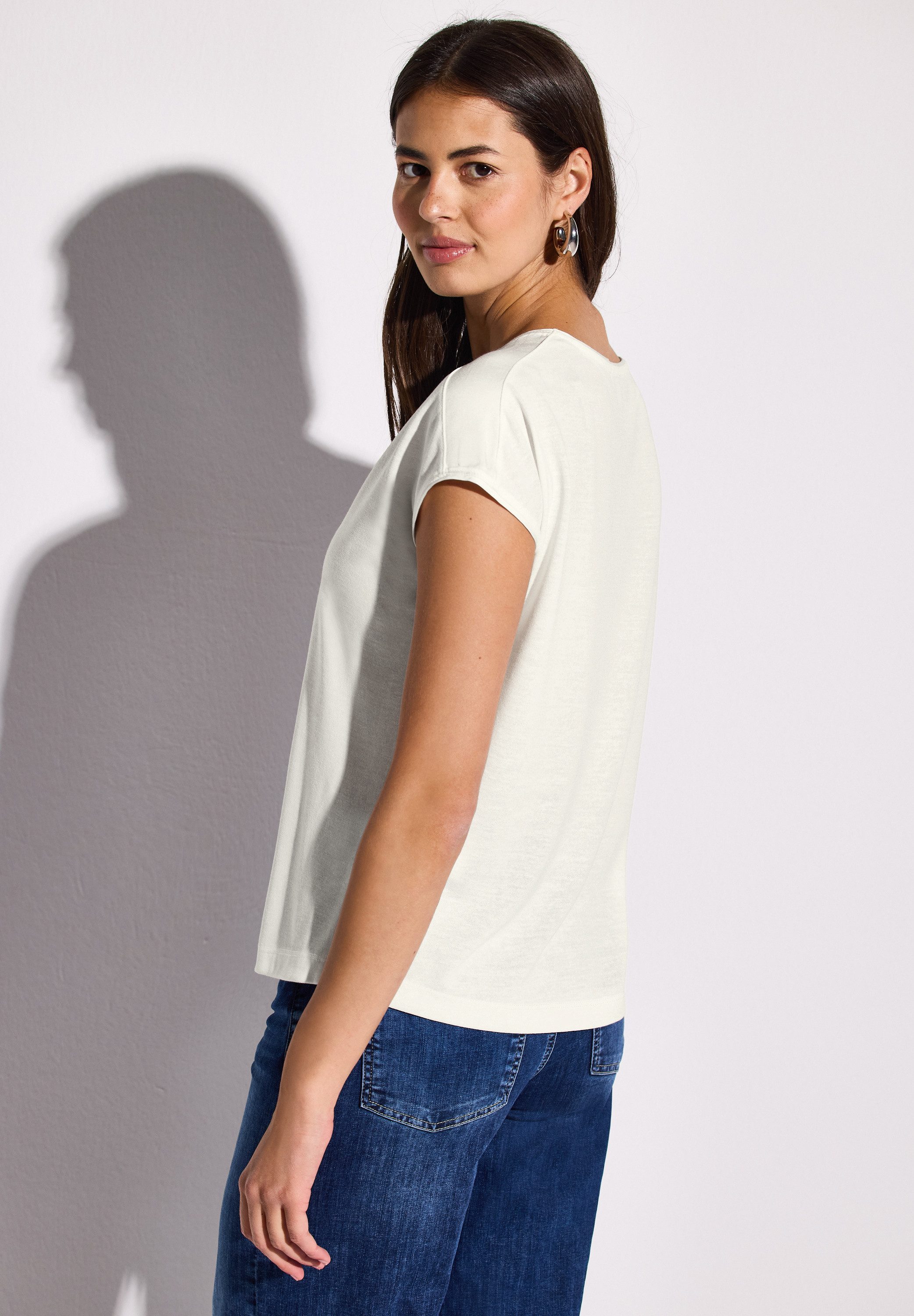 STREET ONE T-Shirt, mit abgerundetem V-Ausschnitt günstig online kaufen