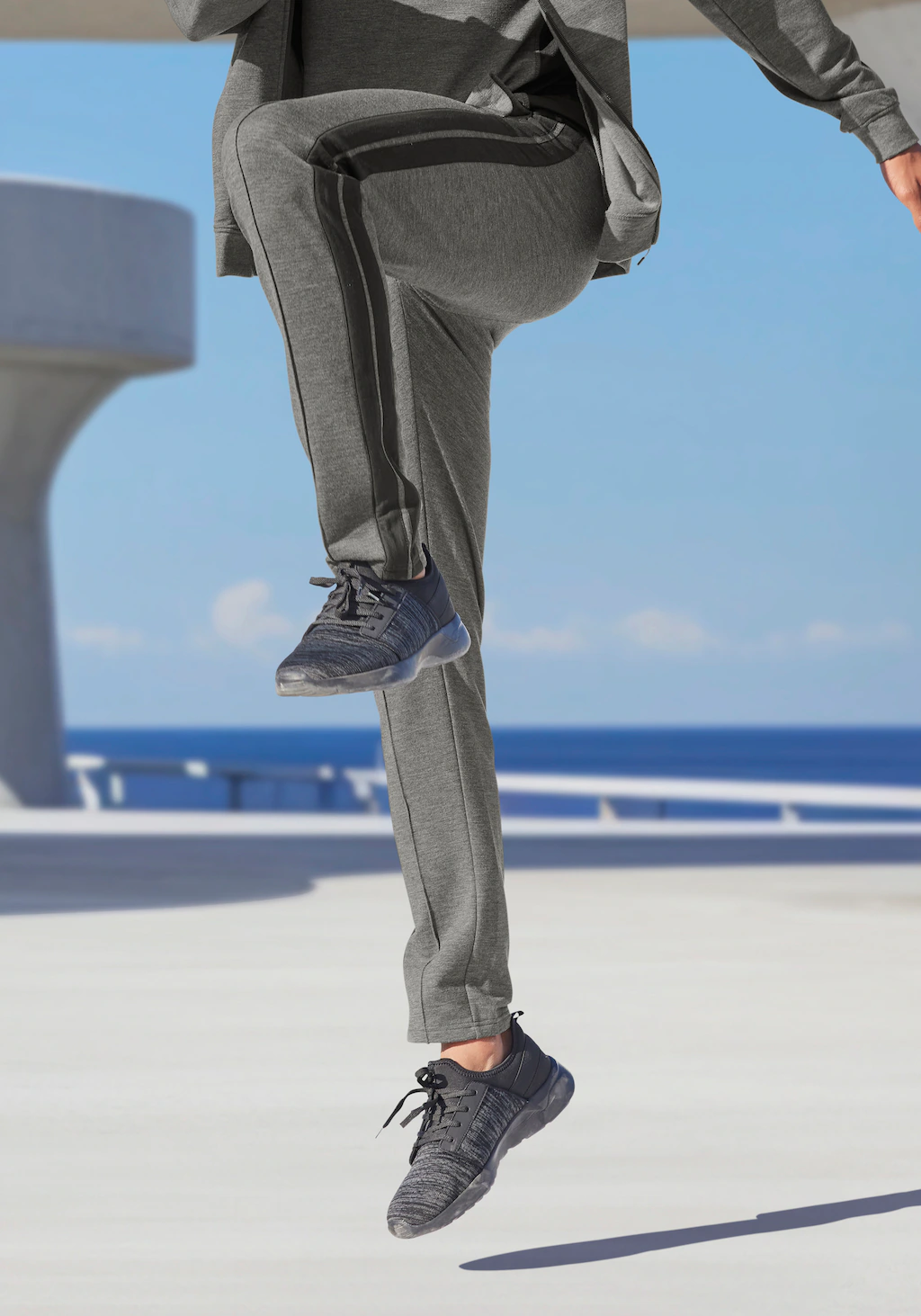 AUTHENTIC LE JOGGER Jogger Pants "- Sporthose", mit seitlichen Streifen günstig online kaufen