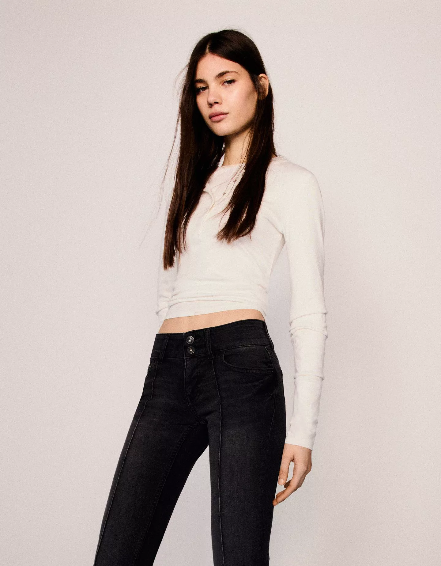 Bershka Bootcut-Jeans Mit Tiefem Bund Damen 44 Schwarz günstig online kaufen