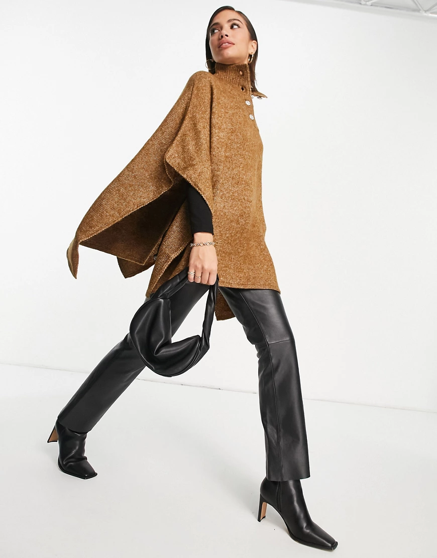 Vero Moda – Hochgeschlossener Poncho in Camel-Braun günstig online kaufen