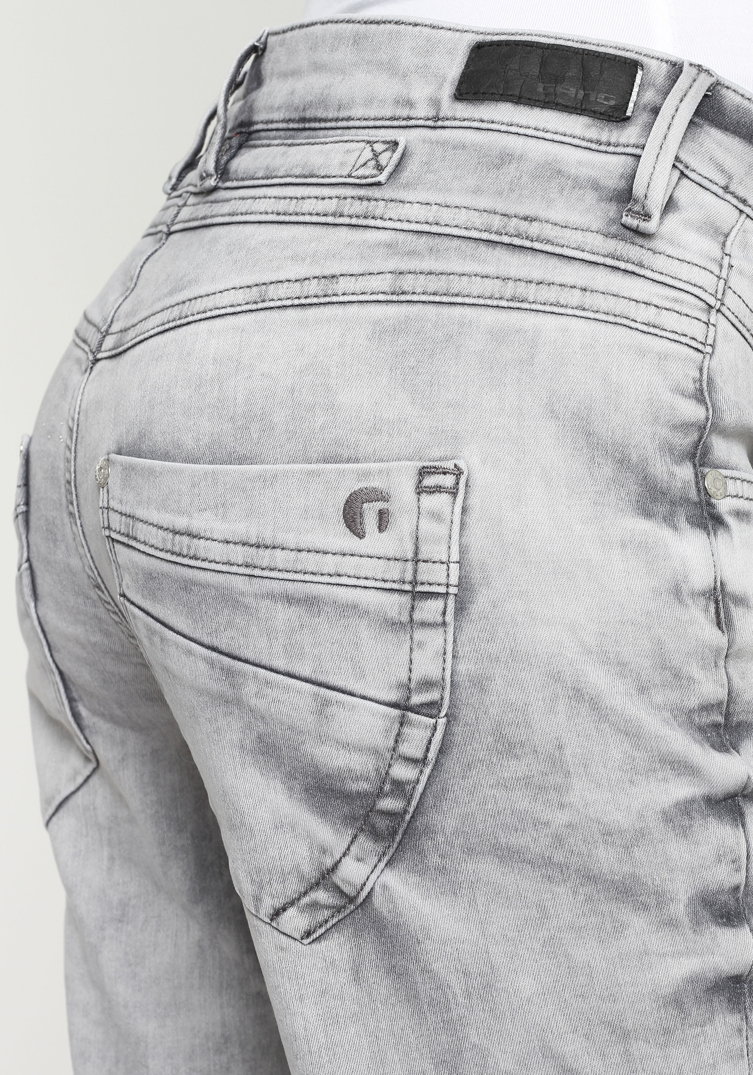 GANG Skinny-fit-Jeans "94Medina", mit stylischer halb offener Knopfleiste günstig online kaufen