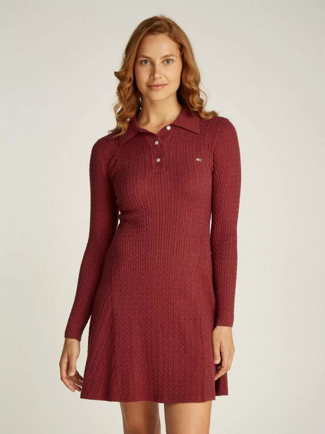 Tommy Jeans Strickkleid TJW F&F POLO CABLE SWEATER DRESS mit kleinem Zopfmu günstig online kaufen