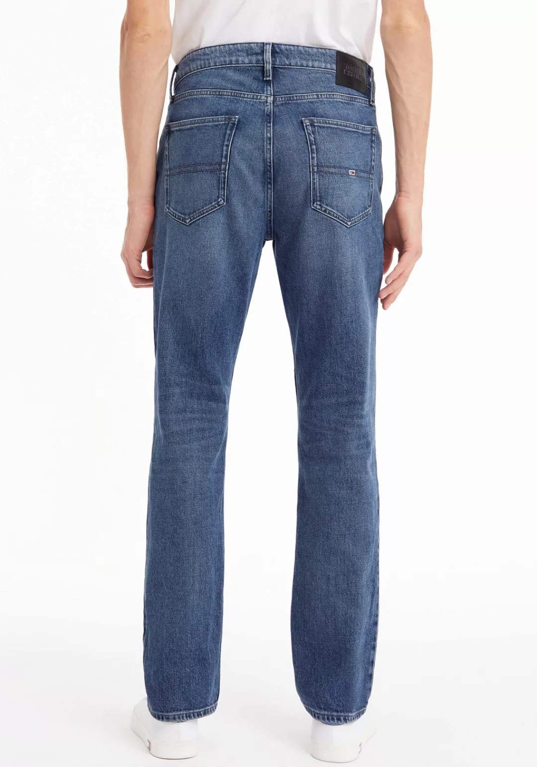 Tommy Jeans Straight-Jeans RYAN RGLR STRGHT mit Tommy Jeans Stitching am Mü günstig online kaufen