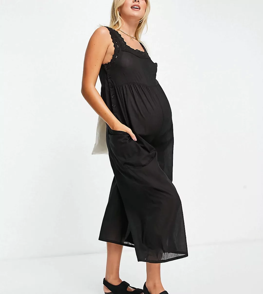 ASOS DESIGN Maternity – Jumpsuit in Schwarz mit Saum in Lochstickerei günstig online kaufen