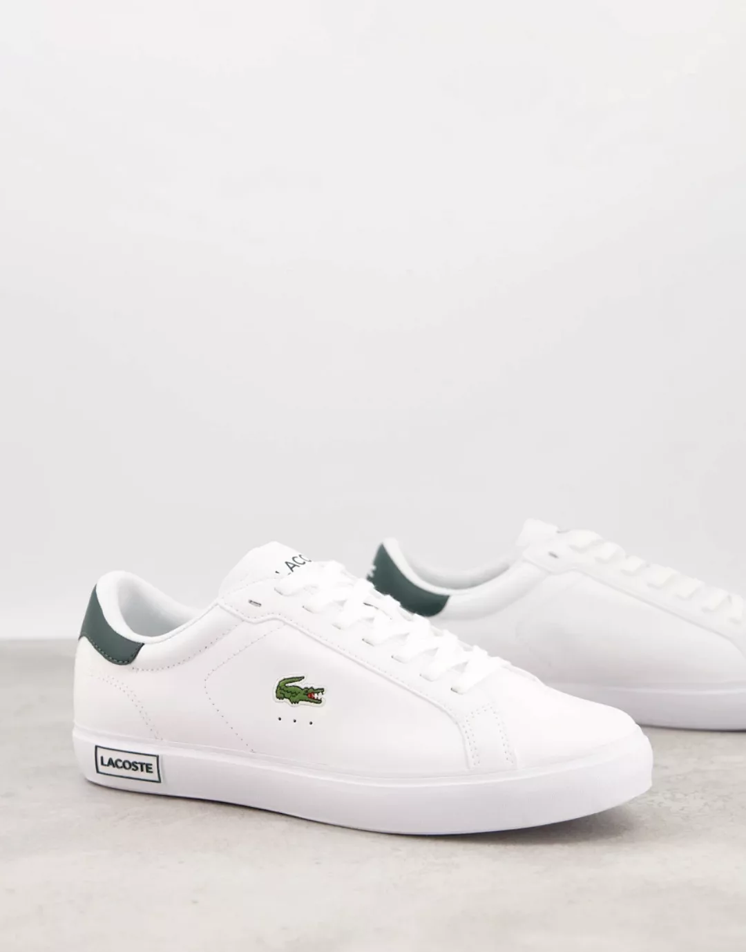 Lacoste – Power Court – Sneaker in Weiß-grün günstig online kaufen