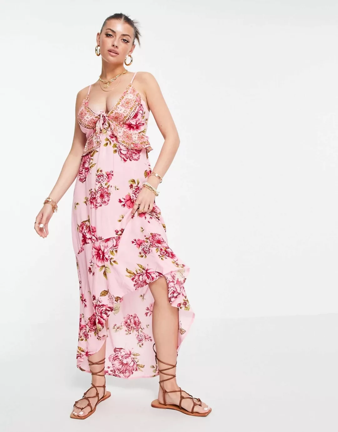 River Island – Tief ausgeschnittenes Midi-Strandkleid mit Blumenmuster in R günstig online kaufen