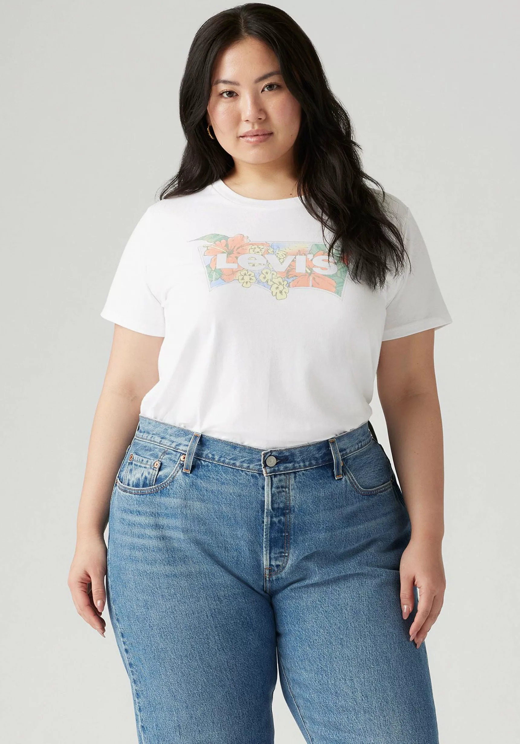 Levi's® Plus T-Shirt mit floralem Batwing-Logodruck günstig online kaufen