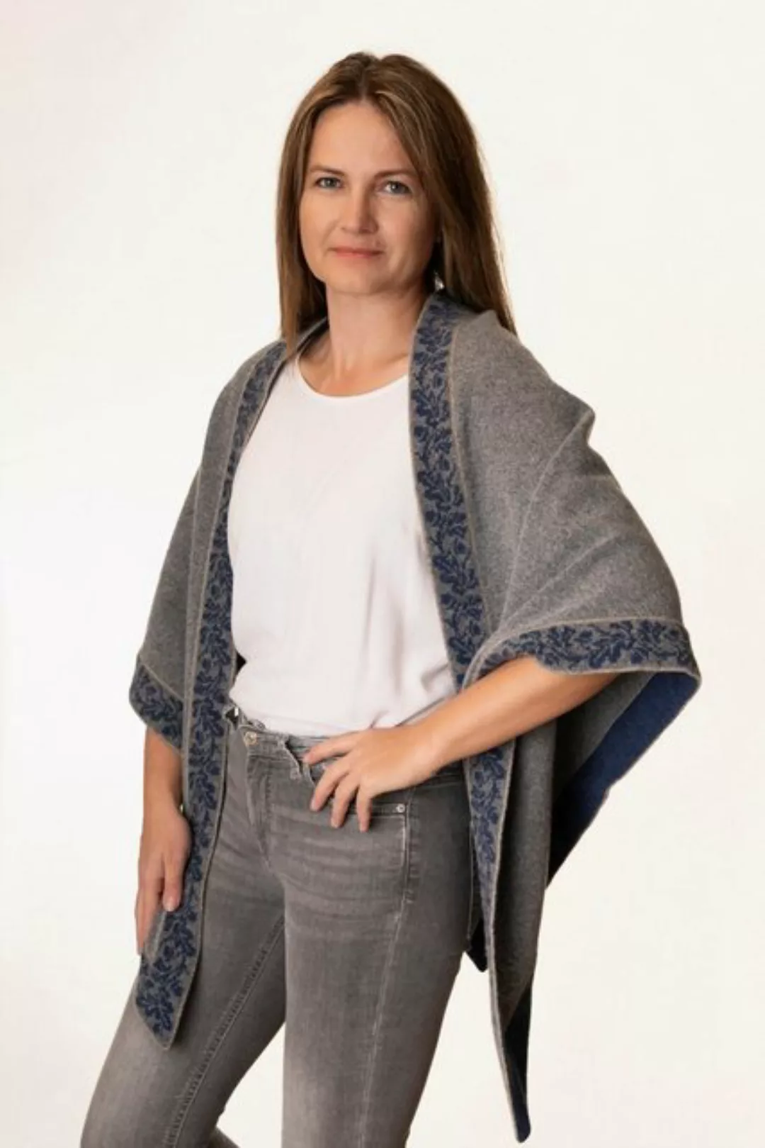 Pezzo D'oro Strickponcho Stola aus graumelierter Merinowolle mit indigoblau günstig online kaufen