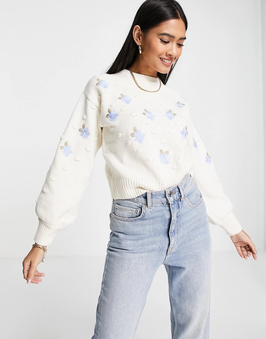 Fashion Union – Hochgeschlossener Pullover mit kurzem Schnitt und Blumensti günstig online kaufen