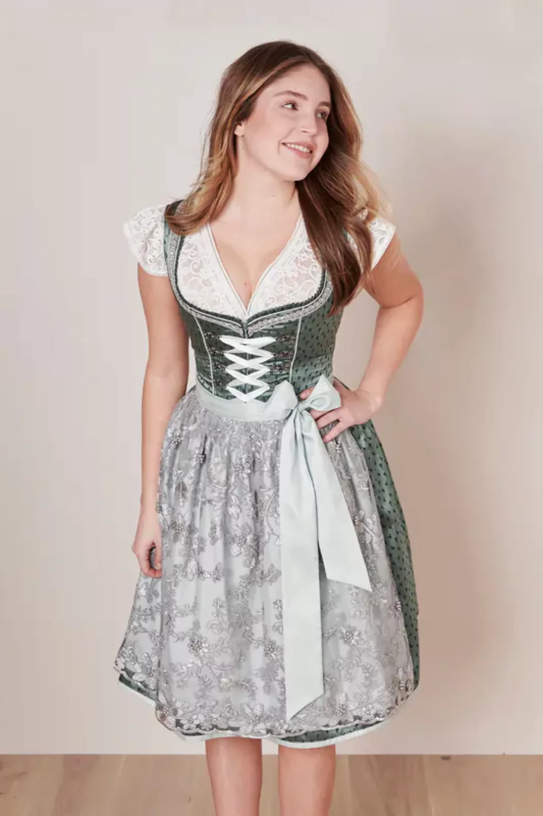 Dirndl Hira (60cm) günstig online kaufen