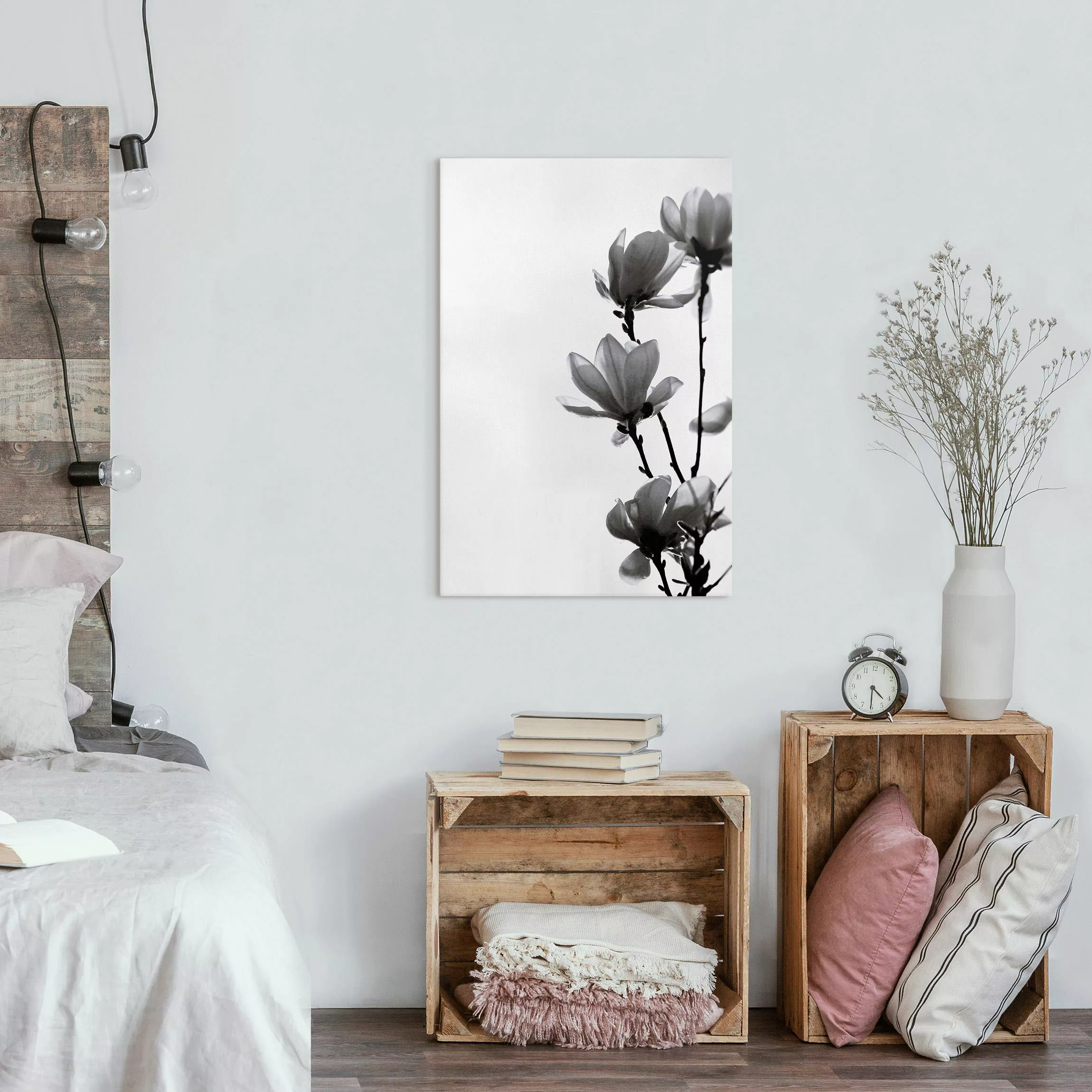 Leinwandbild Frühlingsbote Magnolie Schwarz Weiß günstig online kaufen
