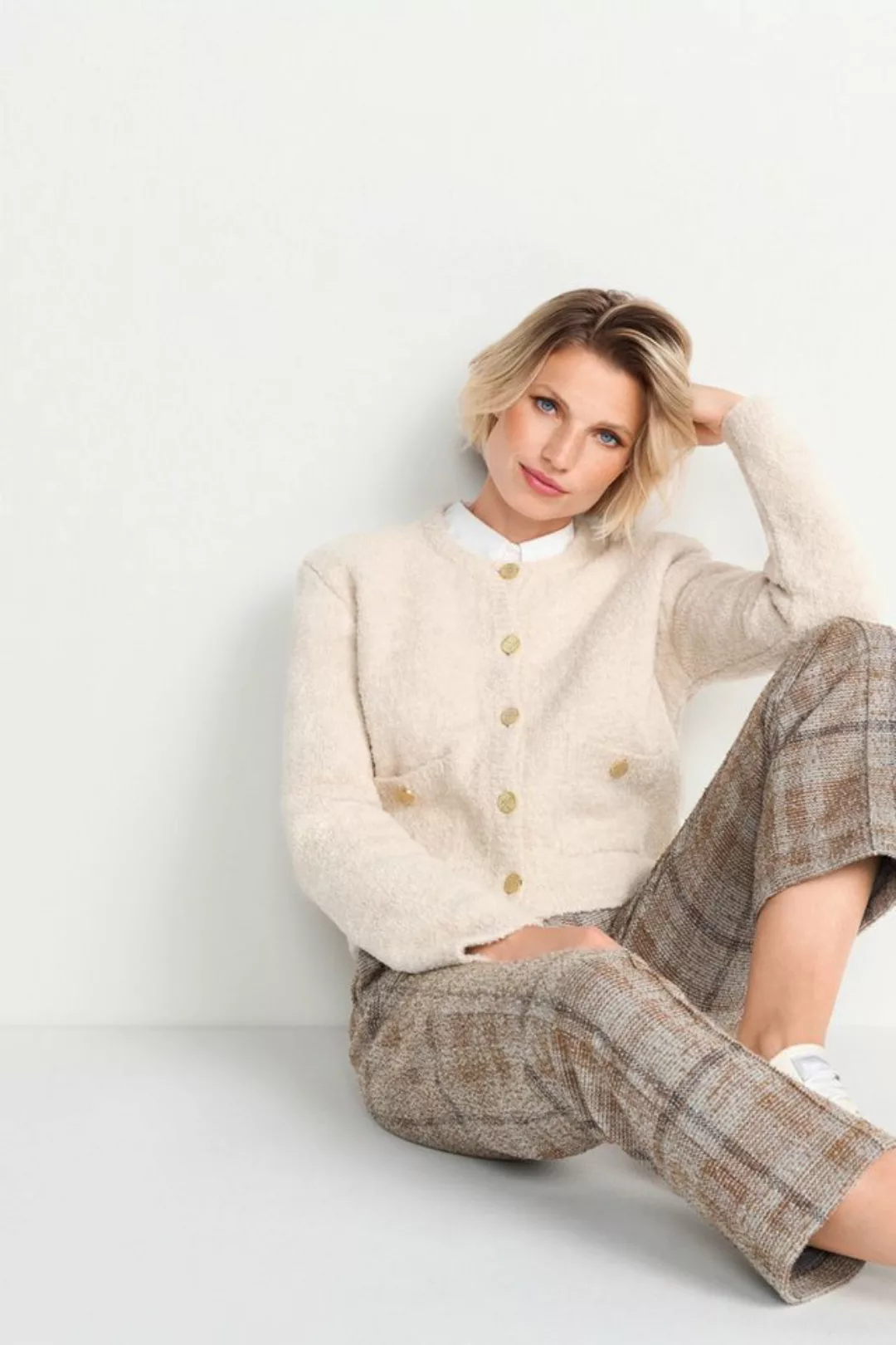 Rich & Royal Cardigan mit edlen Statement-Knöpfen, Bouclé Garn günstig online kaufen