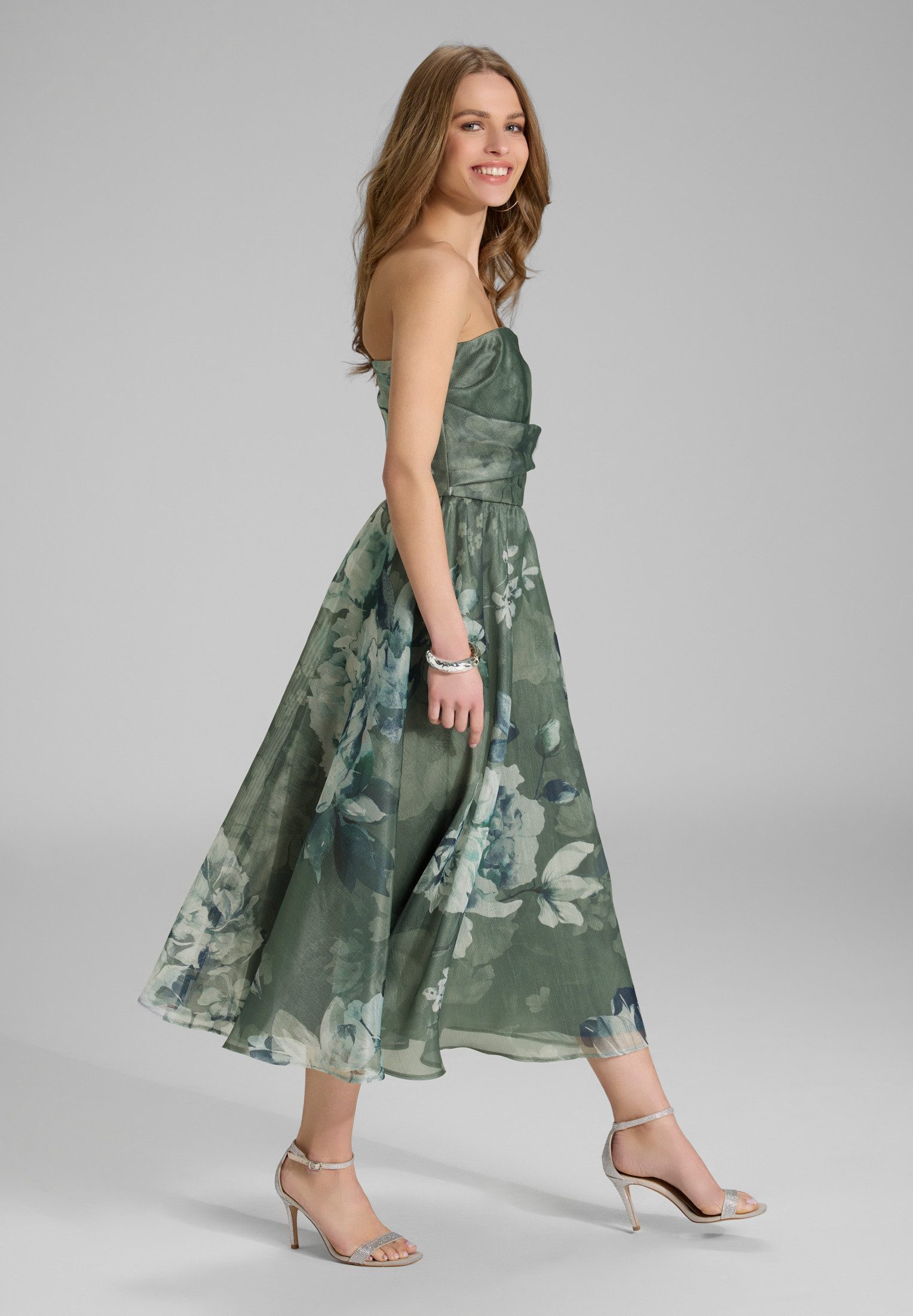 SWING Cocktailkleid Taillierter Schnitt mit Rock günstig online kaufen