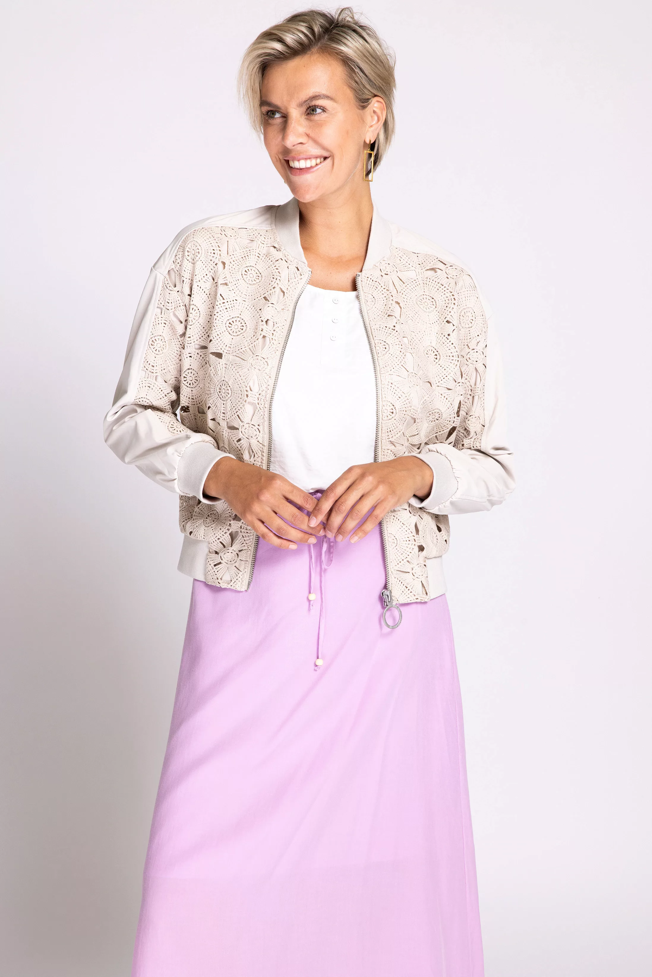 Zhrill Blouson "BELL", ohne Kapuze, mit gestrickter-gehäkelter Front günstig online kaufen