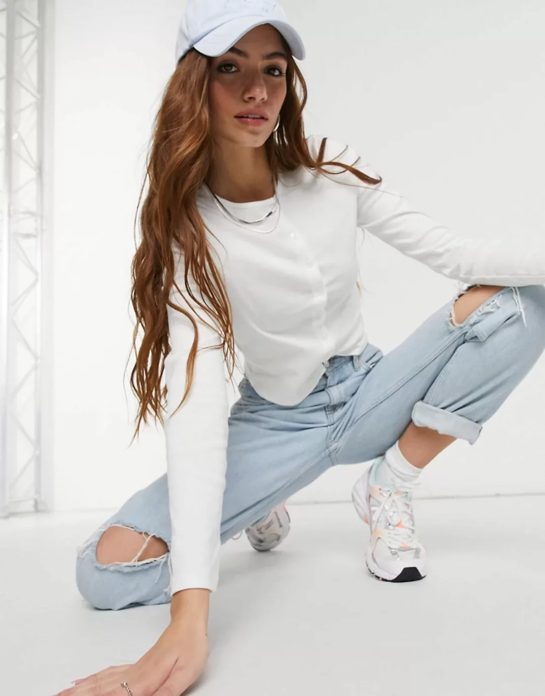 New Look – Strickjacke mit Knopfleiste in Weiß günstig online kaufen