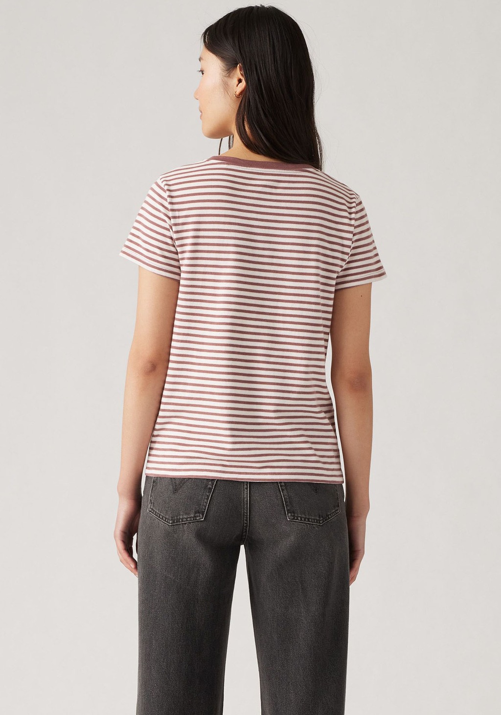 Levi's® V-Shirt PERFECT VNECK mit Mini-Batwing-Logostickerei günstig online kaufen