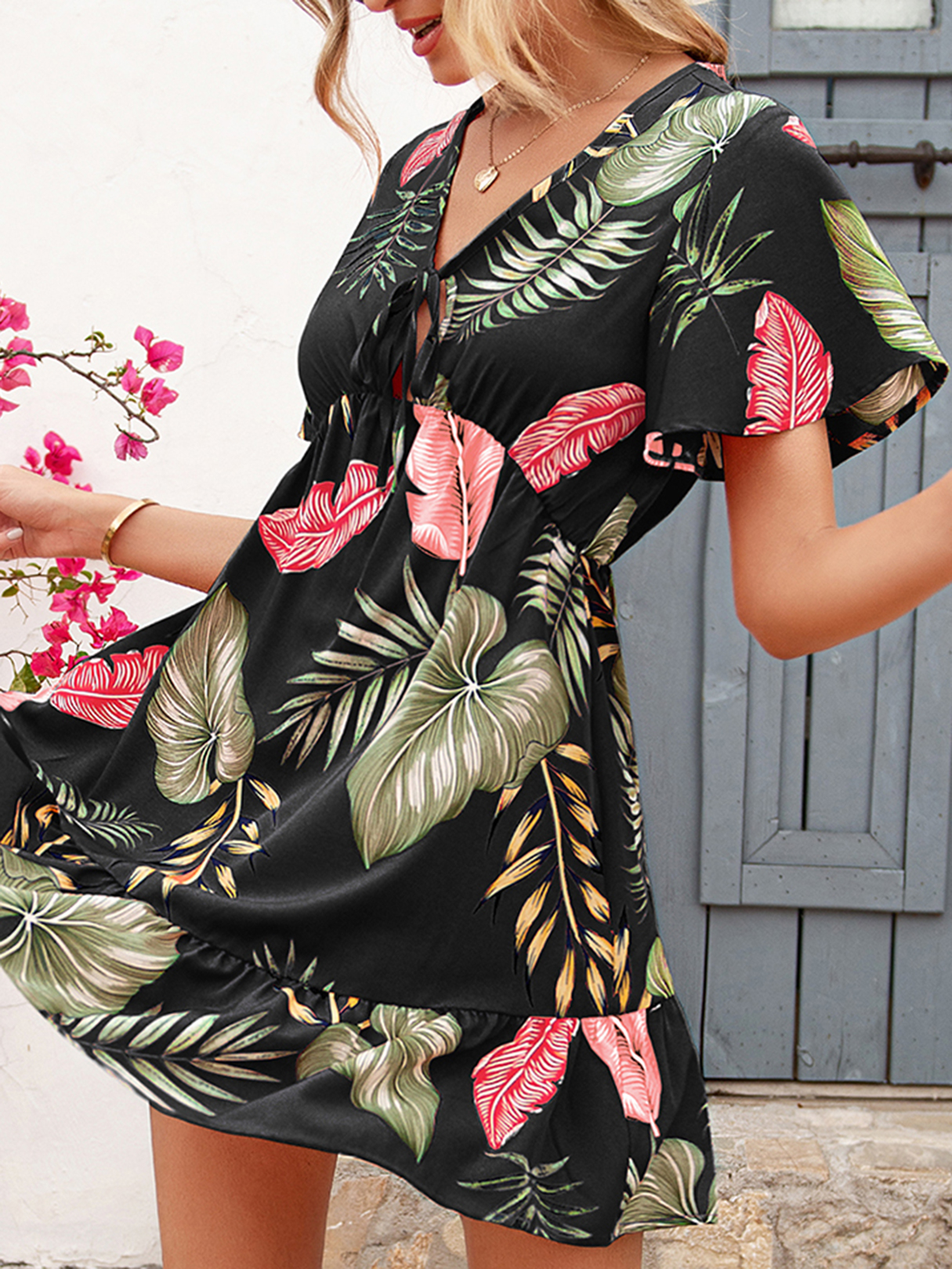 Tropical Leaf Print Tie-up Design V-Ausschnitt Kurze Ärmel Mini Kleid günstig online kaufen