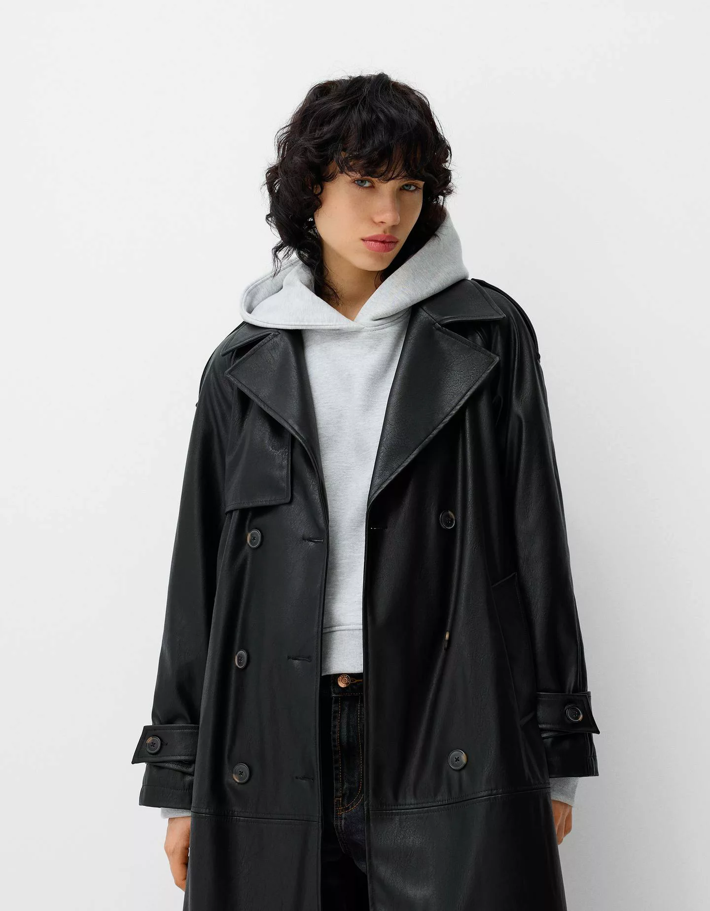 Bershka Trenchcoat Aus Kunstleder Damen Xs Schwarz günstig online kaufen