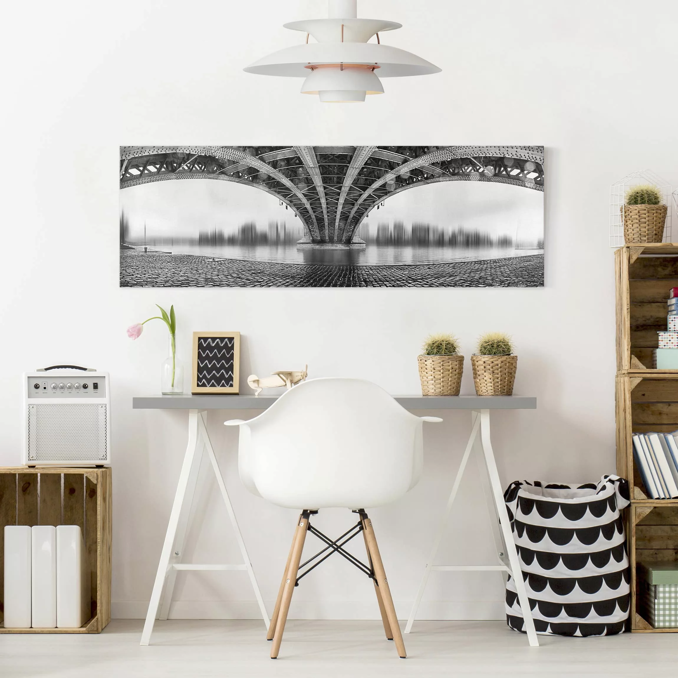 Leinwandbild Architektur & Skyline - Panorama Under The Iron Bridge günstig online kaufen