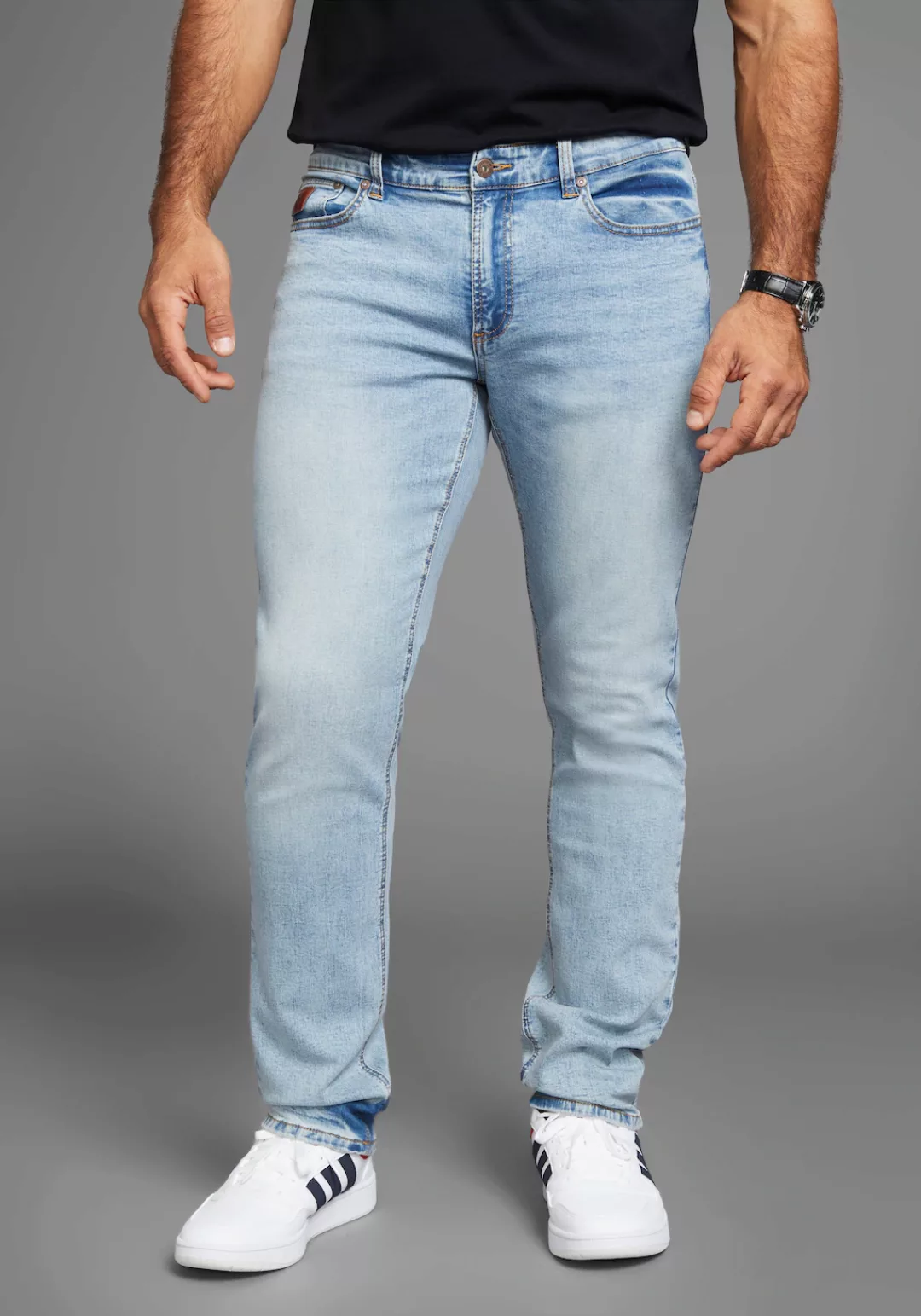 Bruno Banani Straight-Jeans "Hutch", gerade Beinform, mit Destroyed-Effekte günstig online kaufen