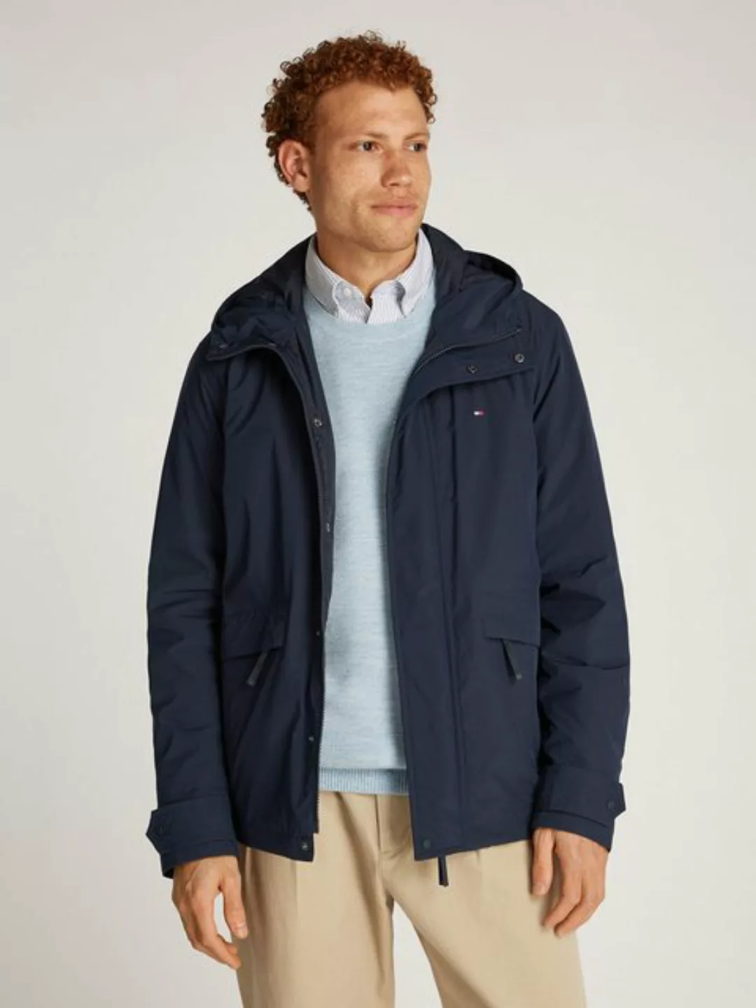 Tommy Hilfiger Outdoorjacke LW PACKABLE HOODED JKT mit Logostickerei günstig online kaufen