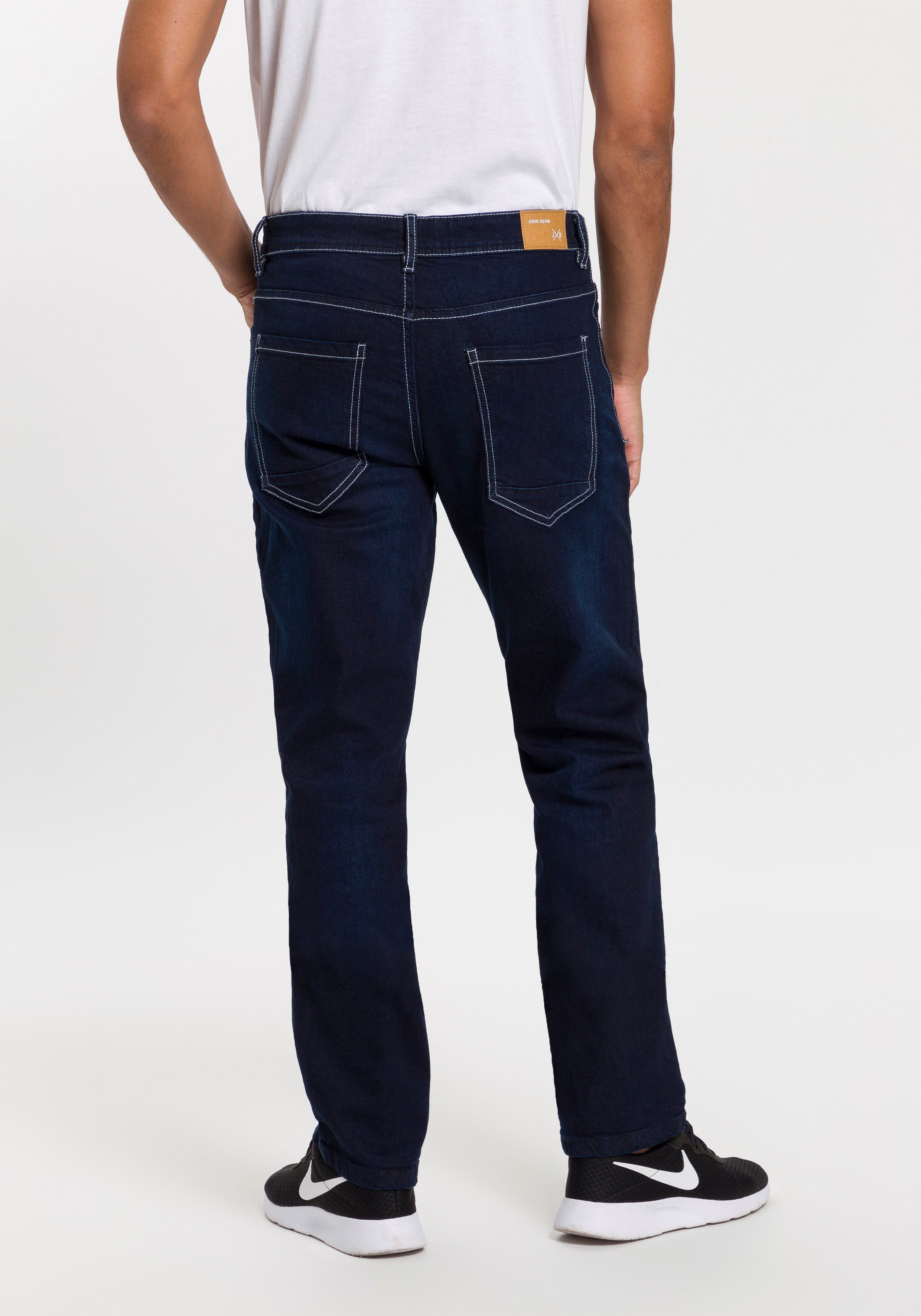 John Devin Straight-Jeans, mit geradem Bein, Used-Waschung und Crinkle-Opti günstig online kaufen