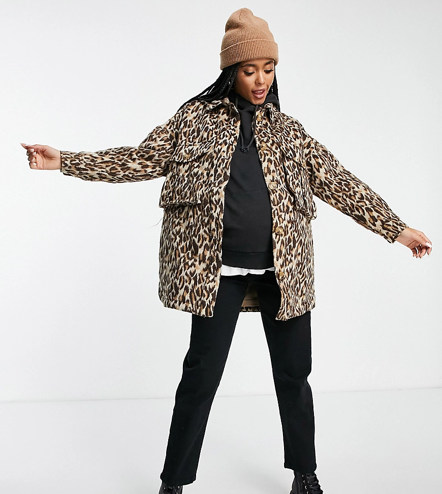 Urban Bliss – Umstandsmode – Oversize-Jacke mit Leopardenmuster-Braun günstig online kaufen
