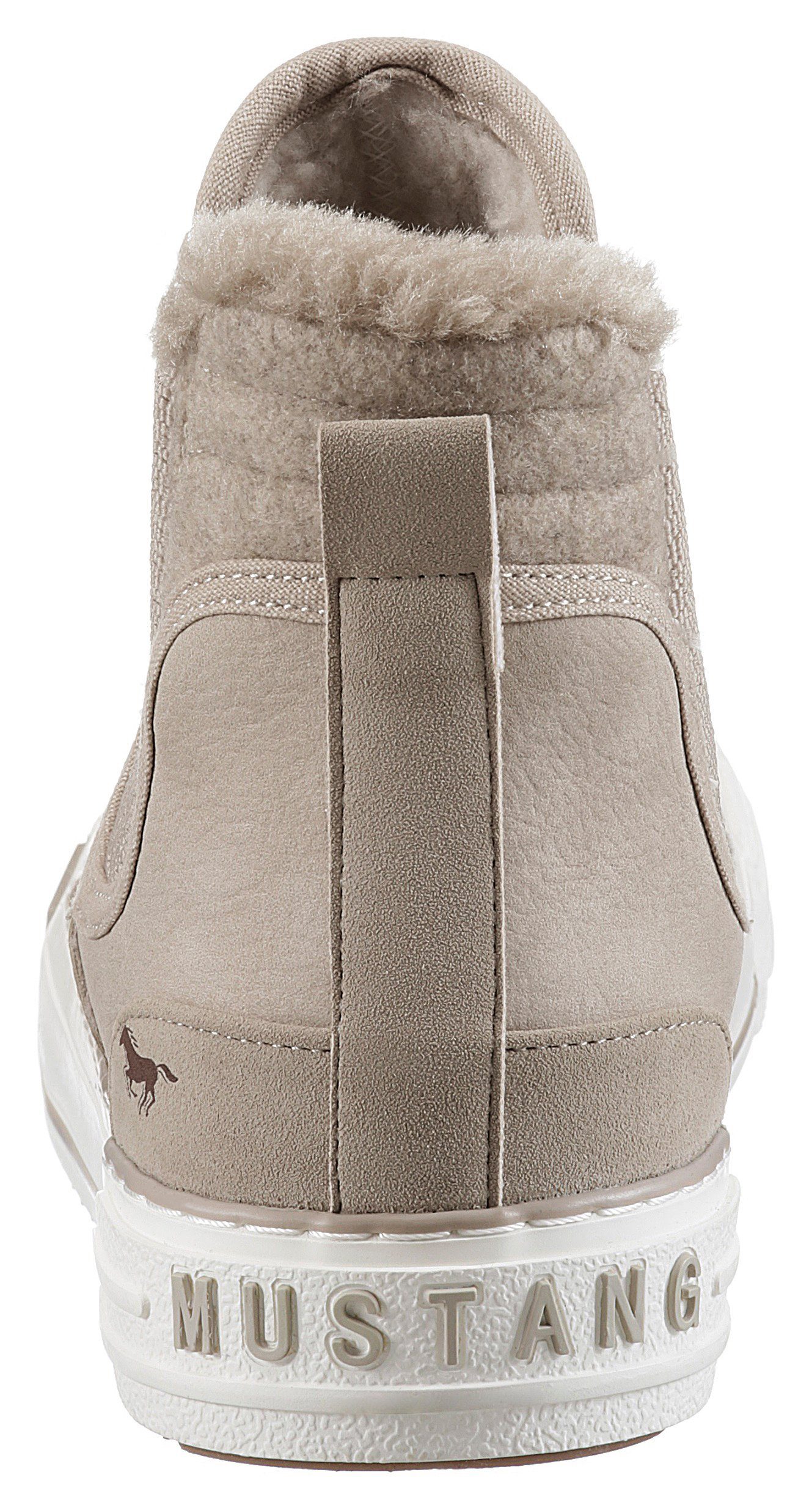 Mustang Shoes Chelseaboots mit beidseitigen Stretcheinsätzen günstig online kaufen