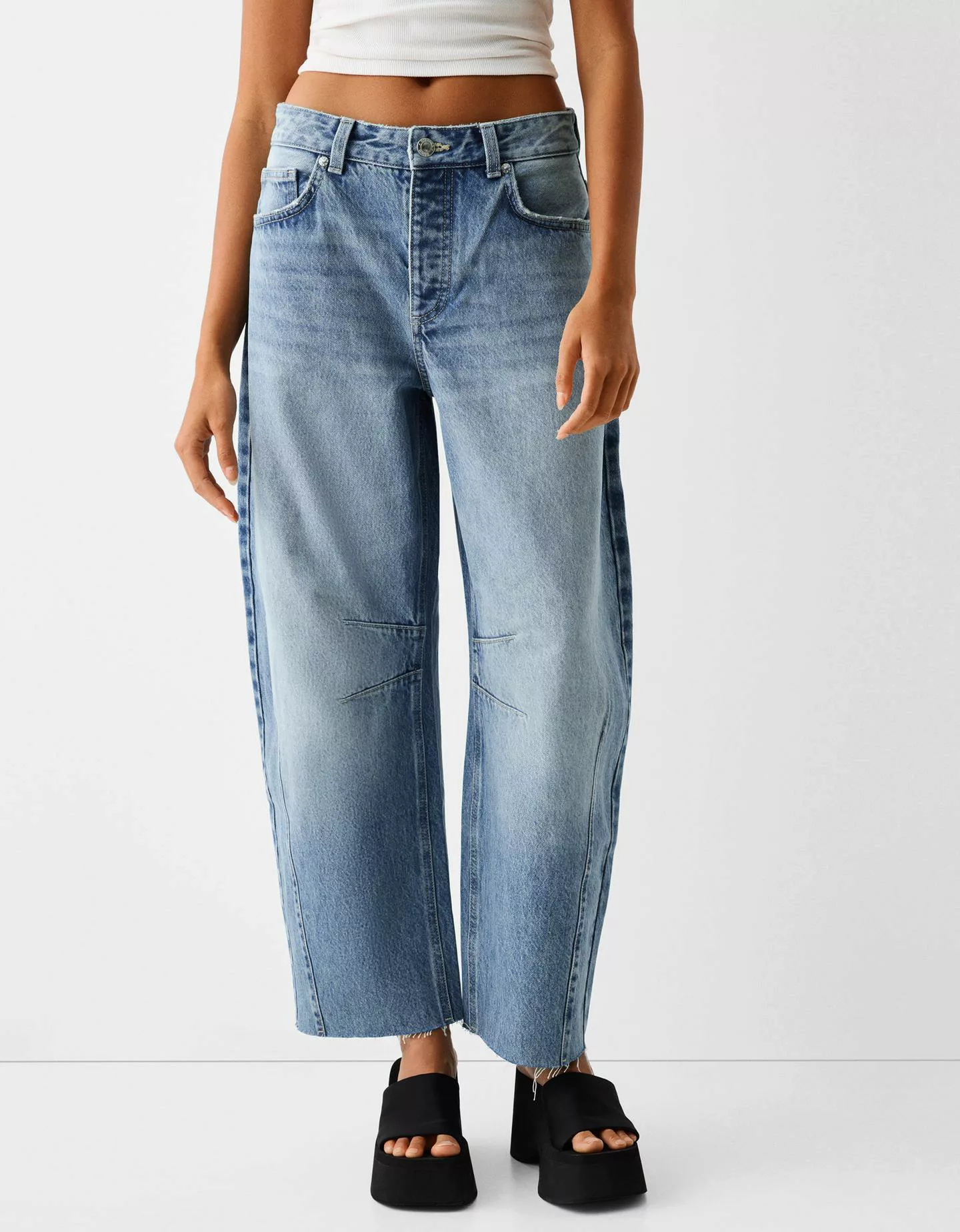 Bershka Barrel-Jeans Damen 32 Ausgewaschenes Blau günstig online kaufen