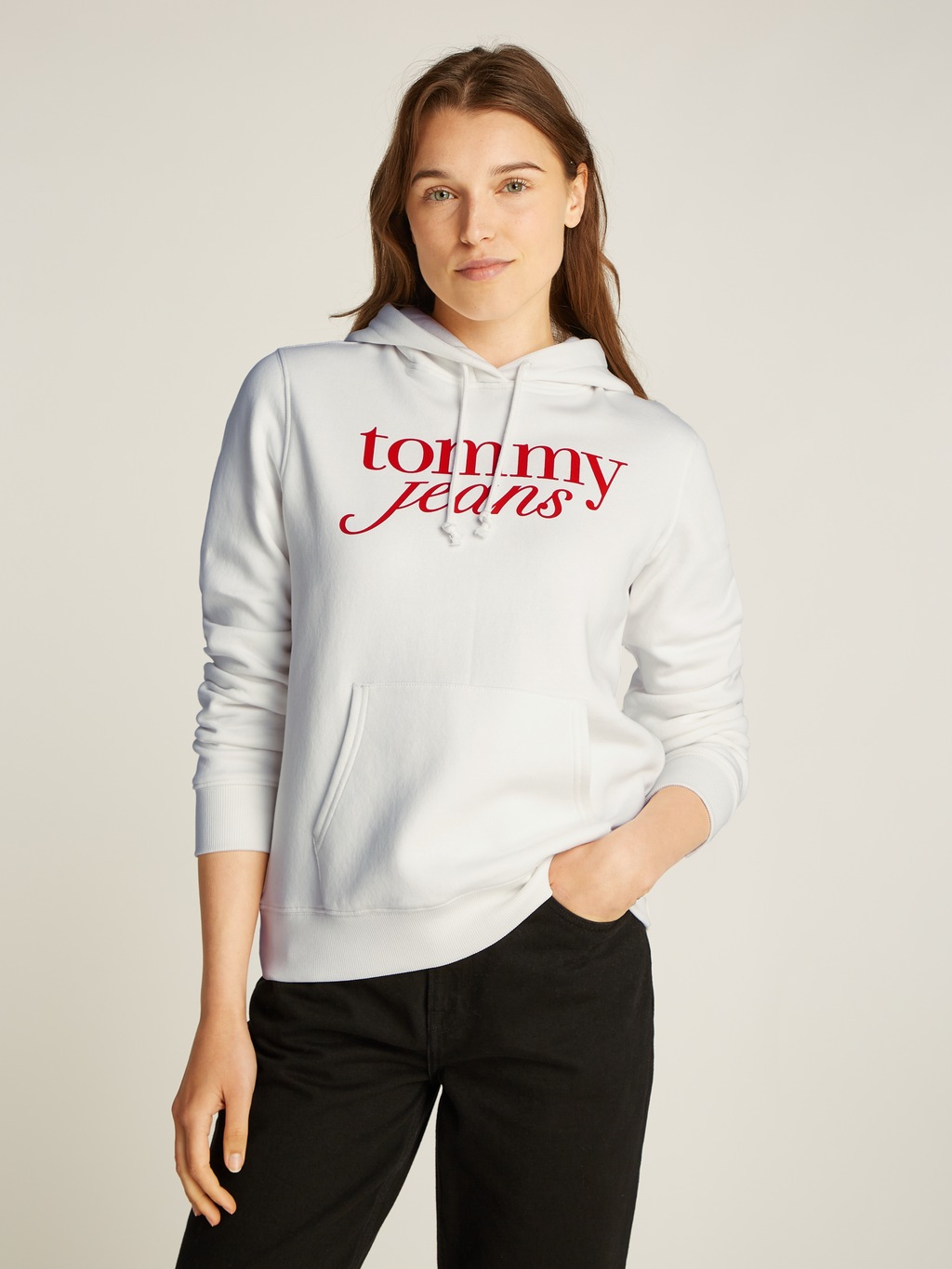 Tommy Jeans Hoodie "TJW REG ESS LOGO HOODIE EXT", mit Logodruck, Stickerei günstig online kaufen