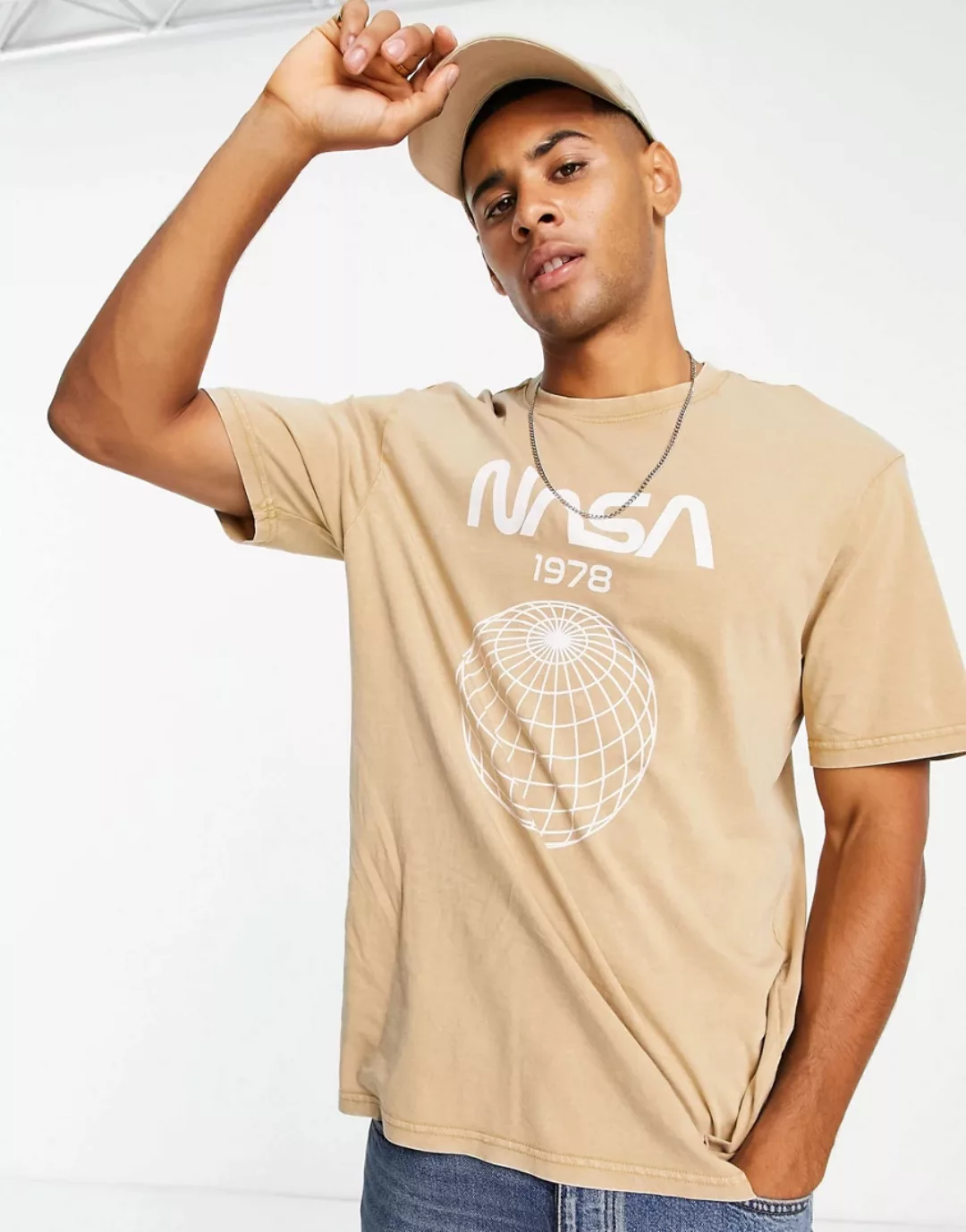 Only & Sons – Oversize-T-Shirt in Beige mit NASA-Print auf der Brust-Neutra günstig online kaufen