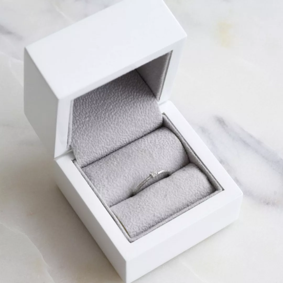 Silberner Ring Mit Diamanten Im Hammerschlag-design Milan günstig online kaufen