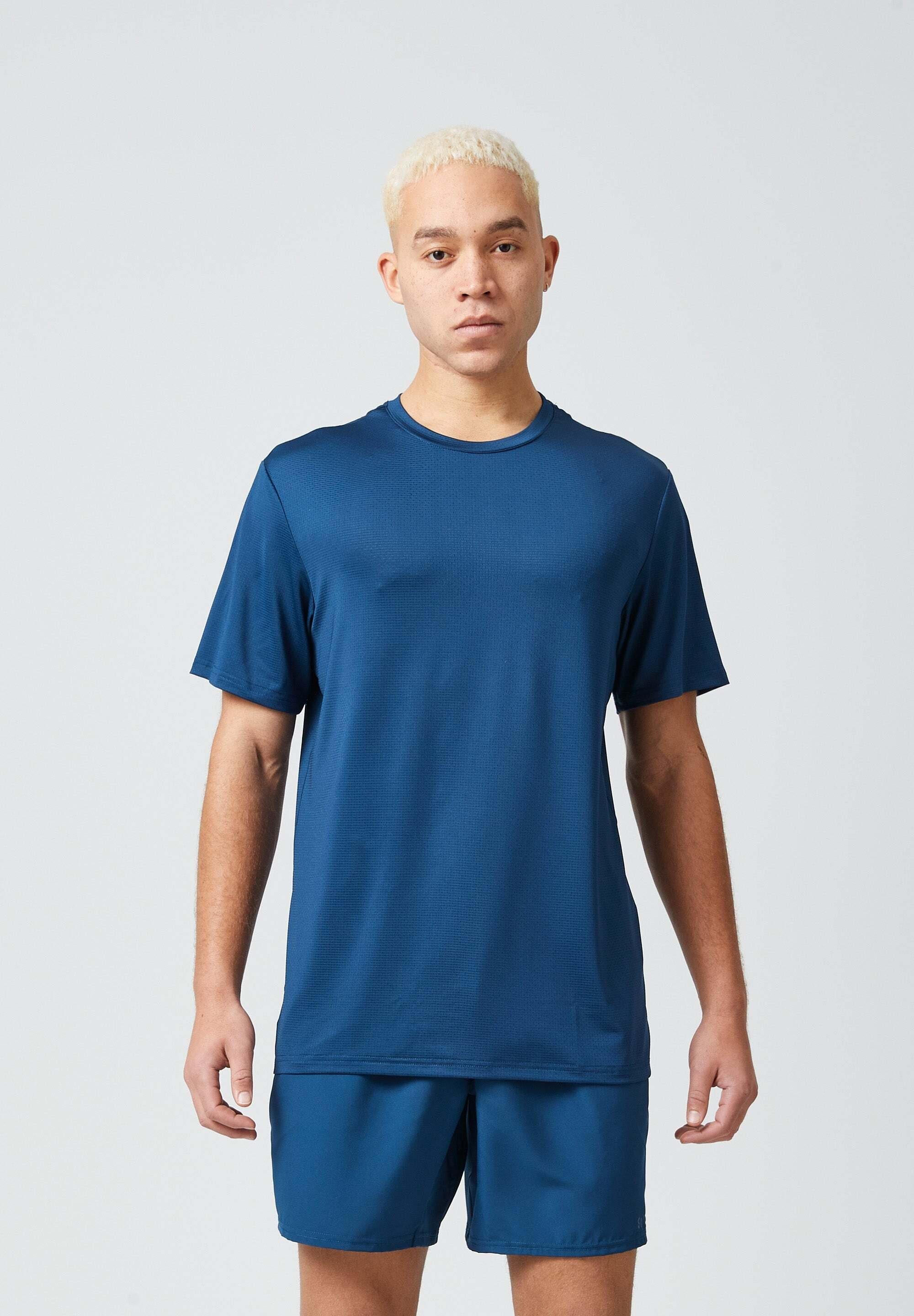 SNOCKS Trainingsshirt Sportshirt Herren Fitnessshirt (1-tlg) günstig online kaufen