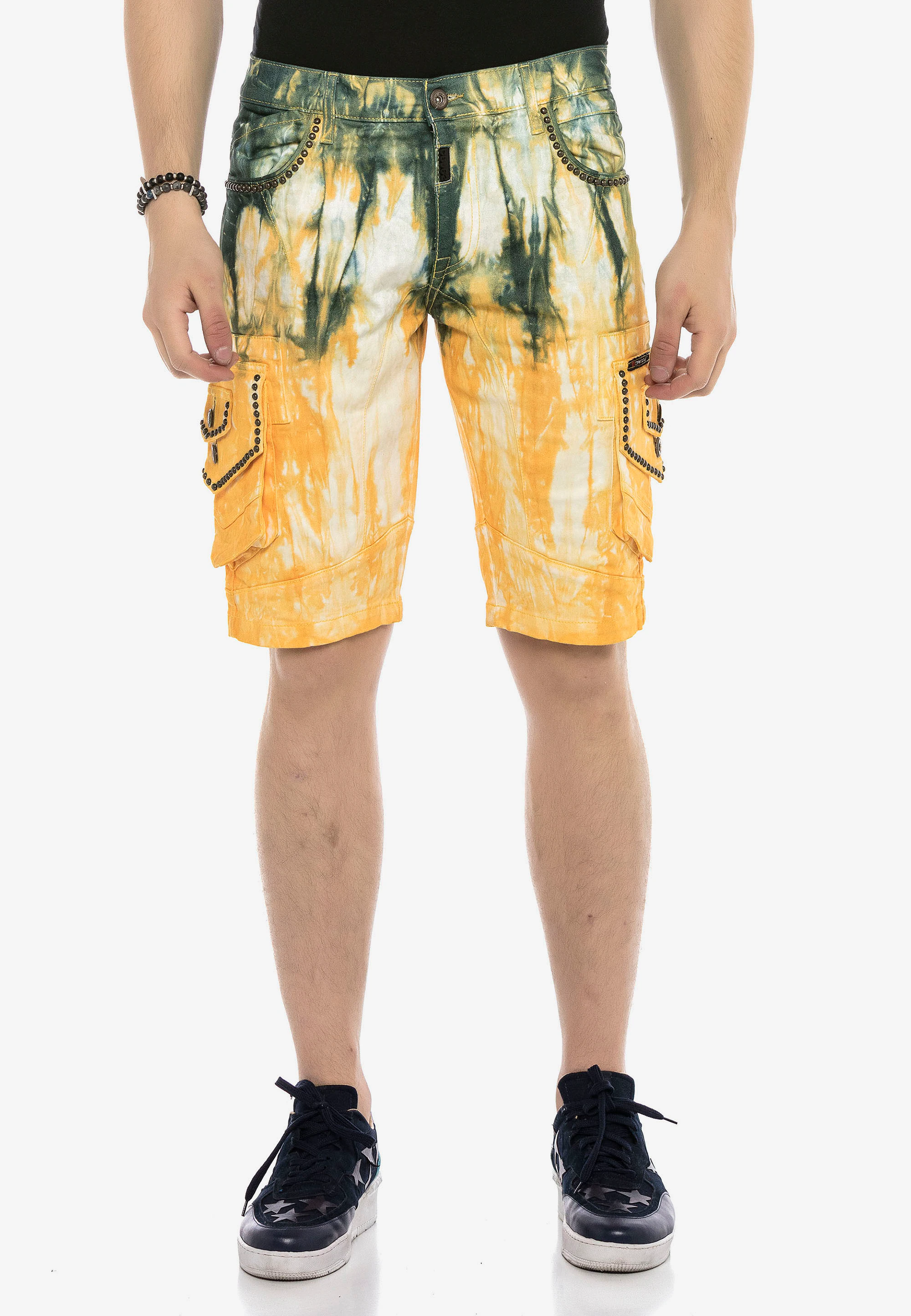 Cipo & Baxx Shorts, im auffälligen Batik-Look günstig online kaufen