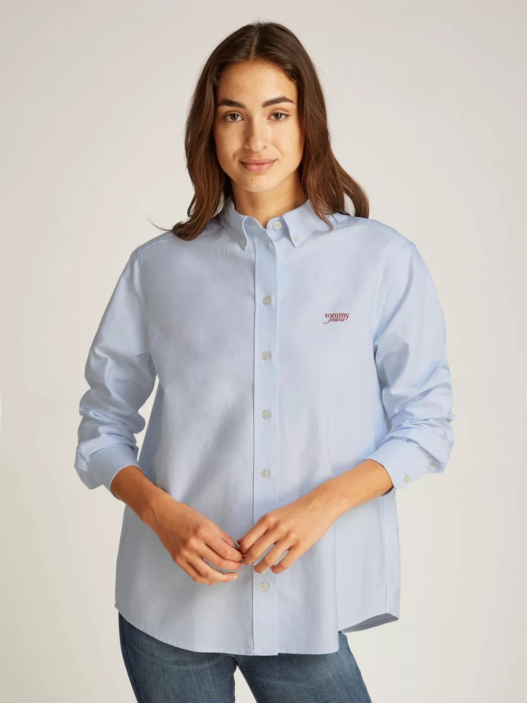 Tommy Jeans Hemdbluse TJW RLX SCRIPT OXFORD SHIRT mit Logo-Stickereien günstig online kaufen