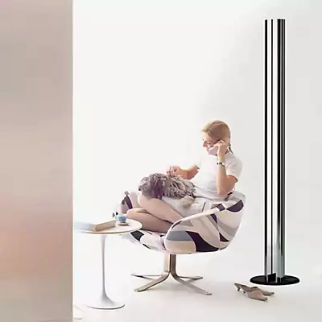 Artemide - Megaron LED Stehleuchte - schwarz/glänzend/H 182cm / Ø 35cm/3000 günstig online kaufen