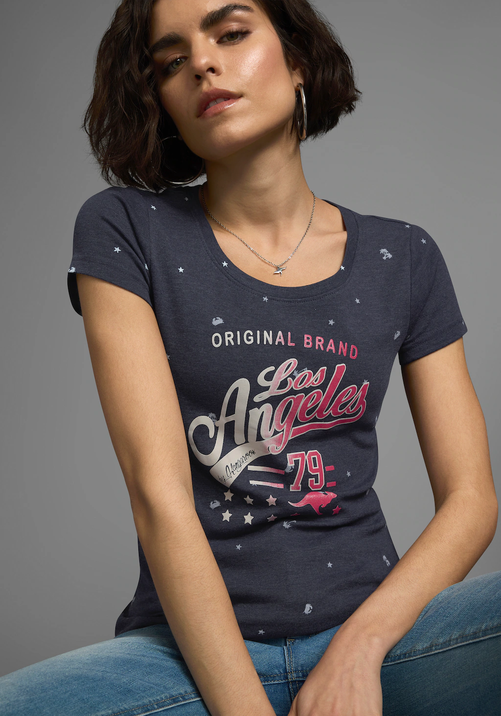 KangaROOS T-Shirt, Kurzarm, figurbetonte Passform, aus 100% Baumwolle günstig online kaufen