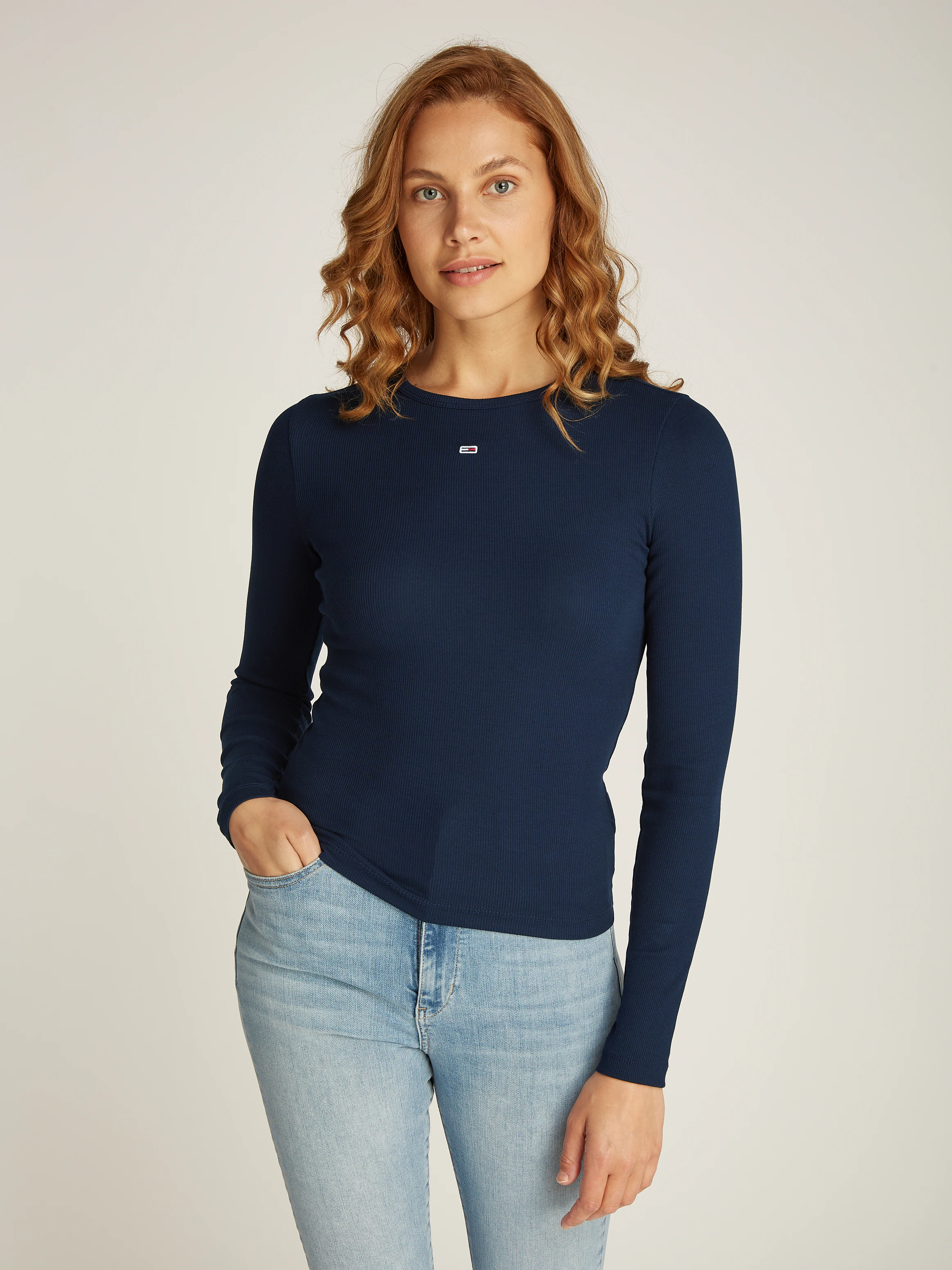 Tommy Jeans Langarmshirt Slim Essential Rib Longsleeve Rippshirt in Rippopt günstig online kaufen