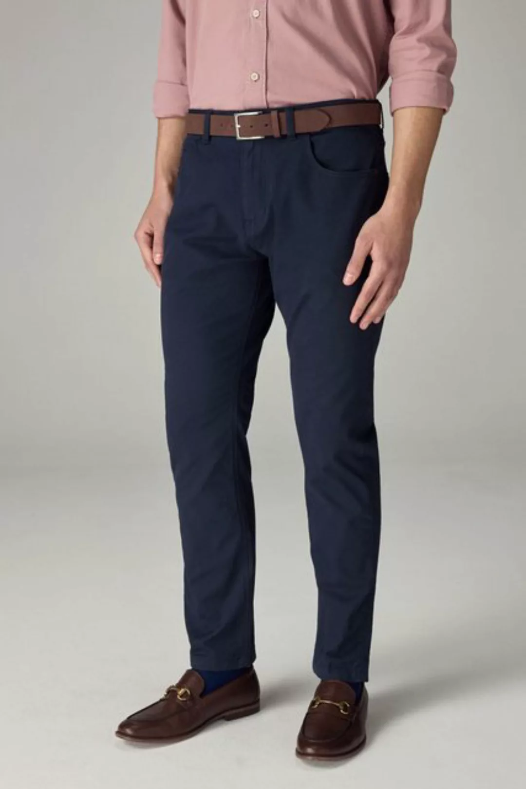 Next 5-Pocket-Hose Slim Fit Stretchhose im Jeans-Stil mit Gürtel (2-tlg) günstig online kaufen