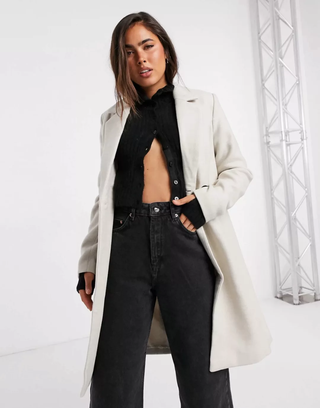Vero Moda – Schmal geschnittener, doppelreihiger Mantel in Creme-Weiß günstig online kaufen