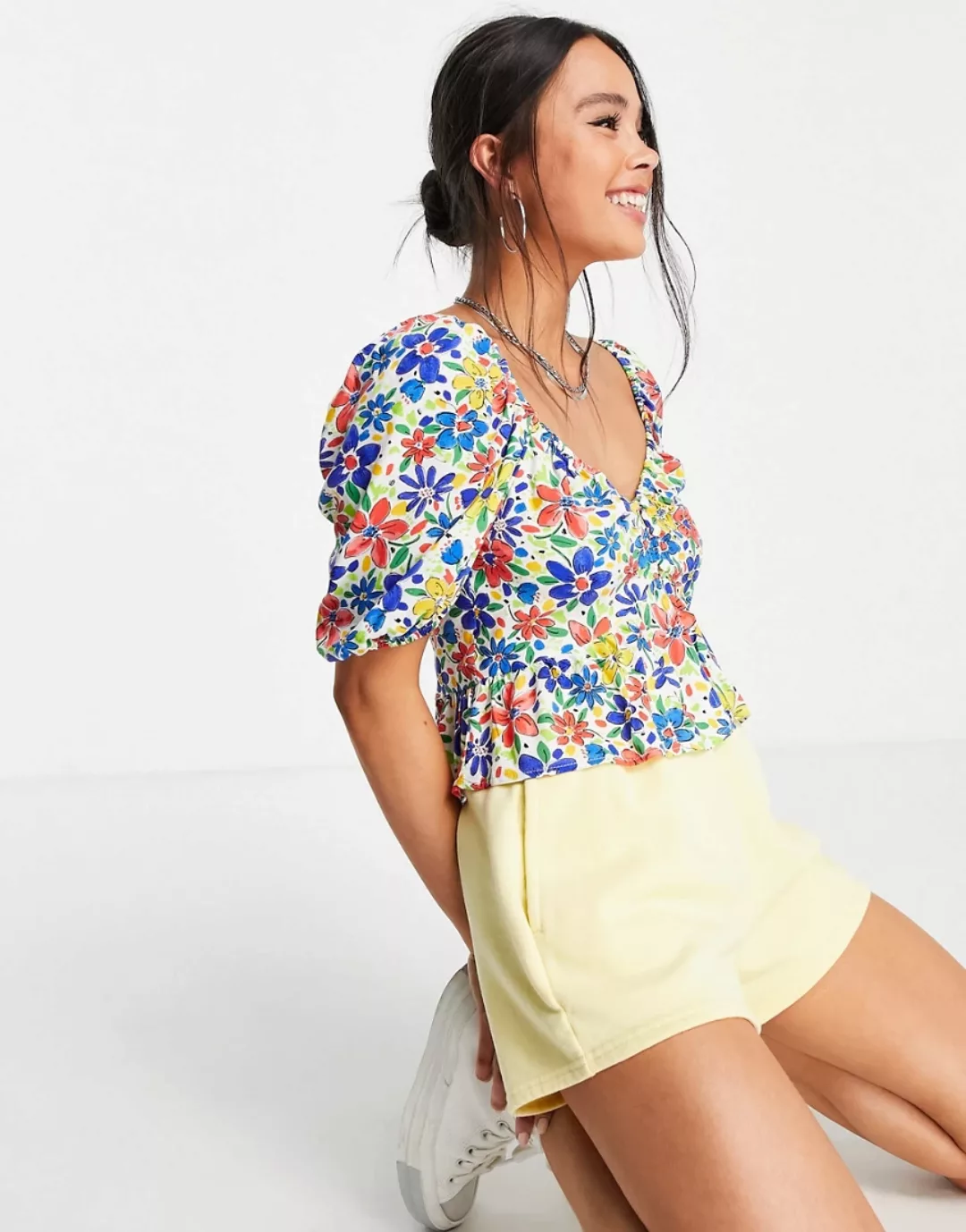 Topshop – Primary – Bunte Freizeitbluse für den Frühling und Sommer mit Kno günstig online kaufen