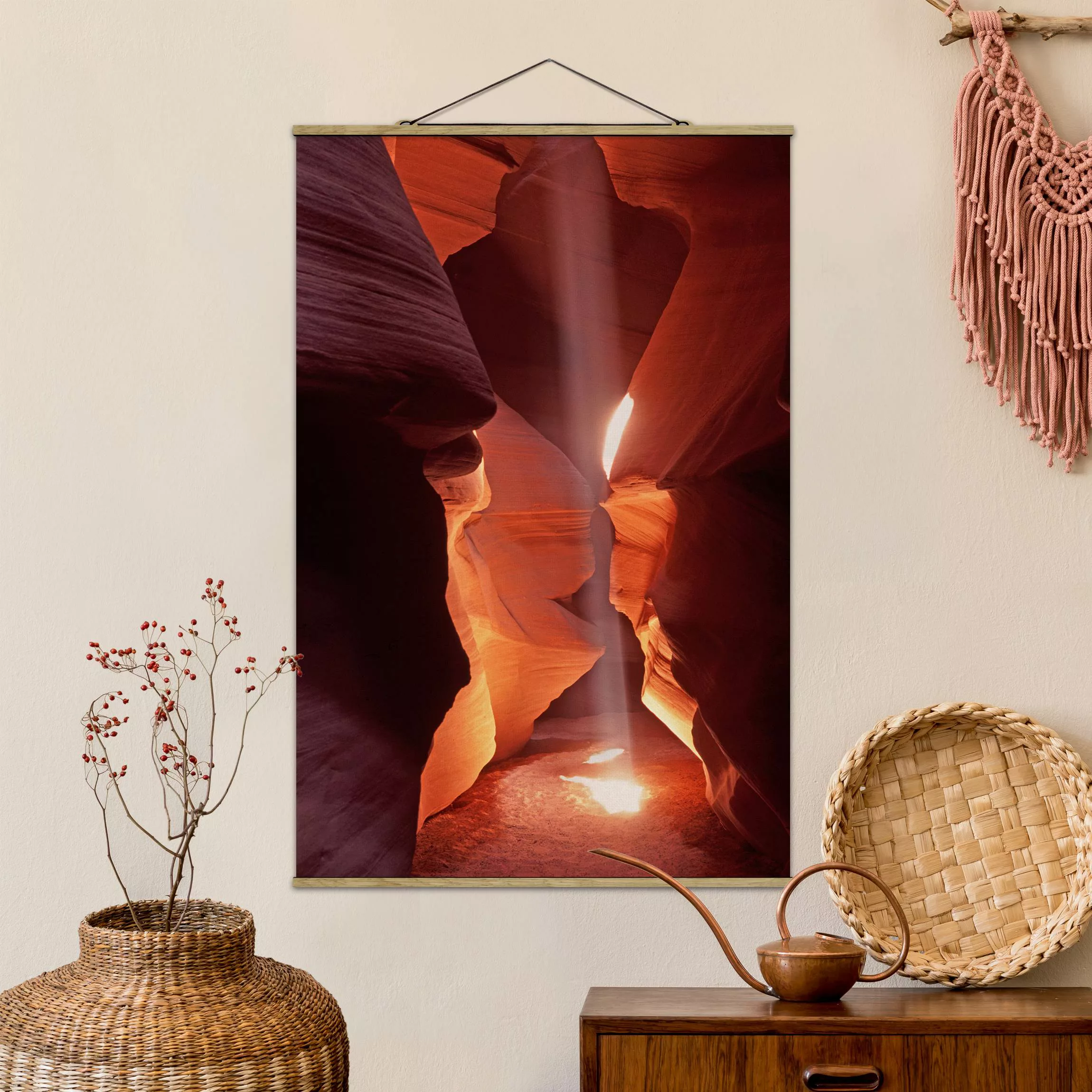 Stoffbild - Hochformat Lichtschacht im Antelope Canyon günstig online kaufen